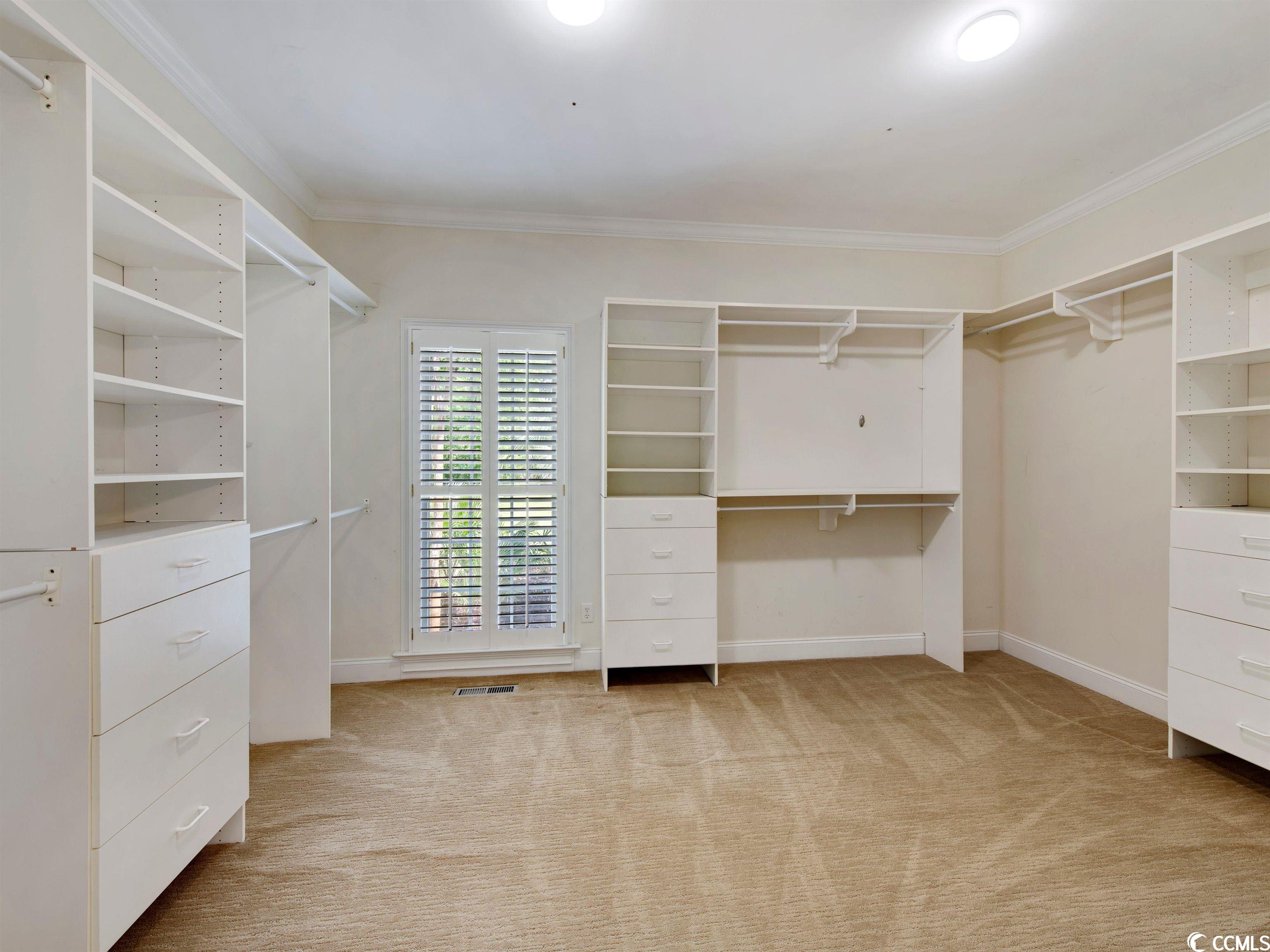 3503 Vanderbilt Blvd.