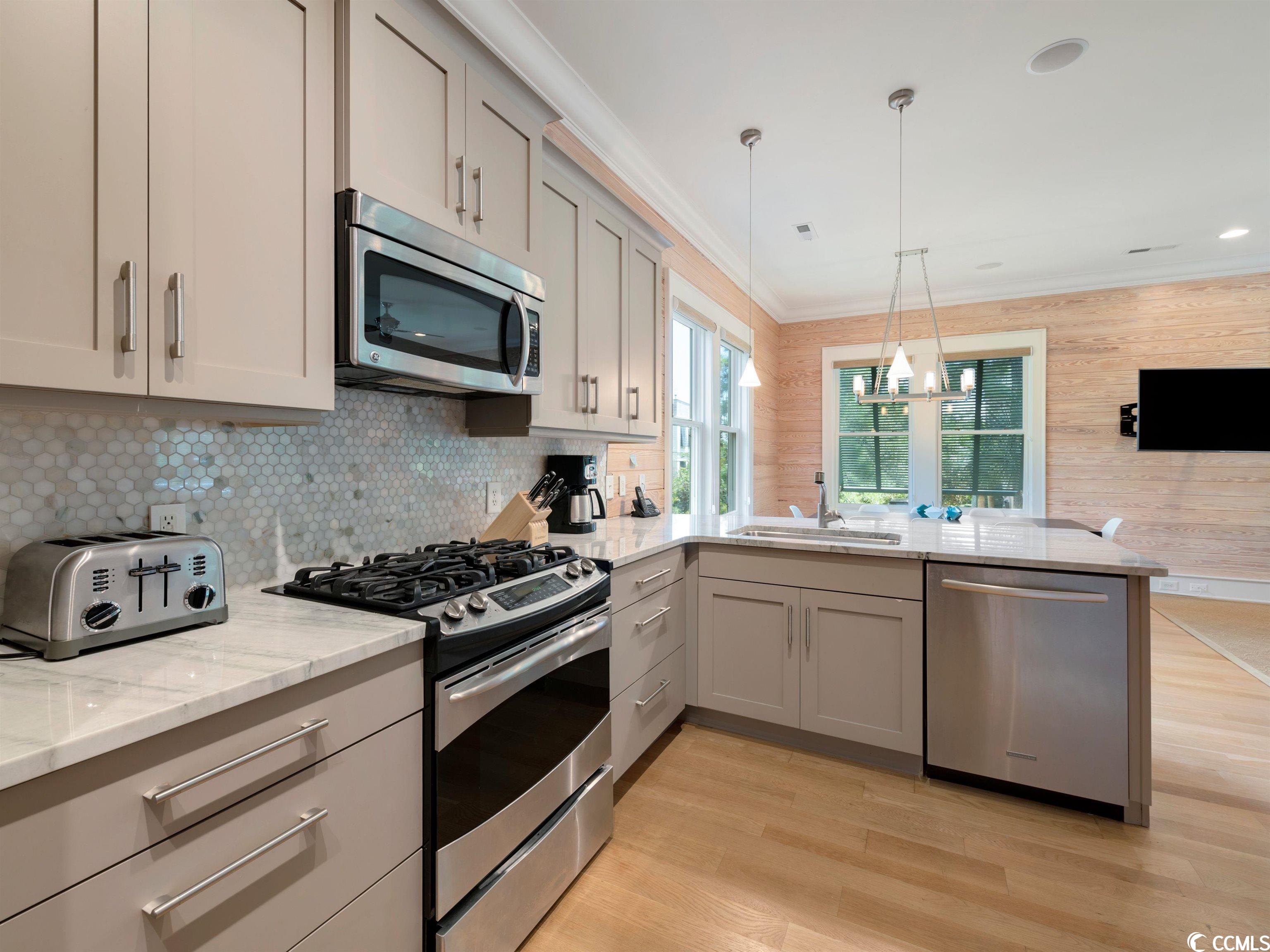 2970 Vanderbilt Blvd.