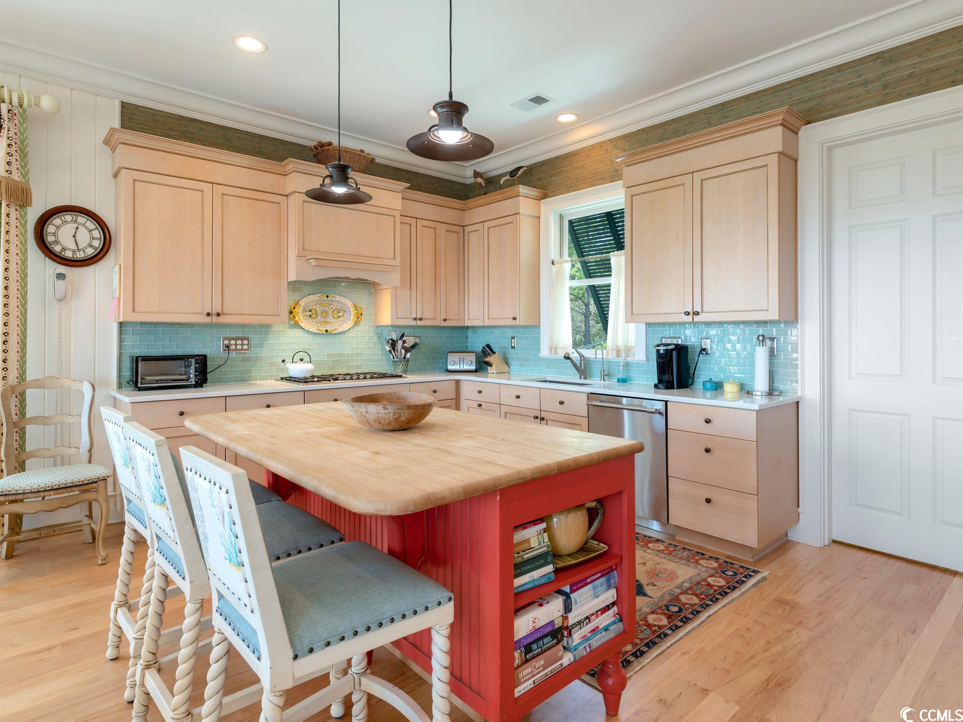 2970 Vanderbilt Blvd.