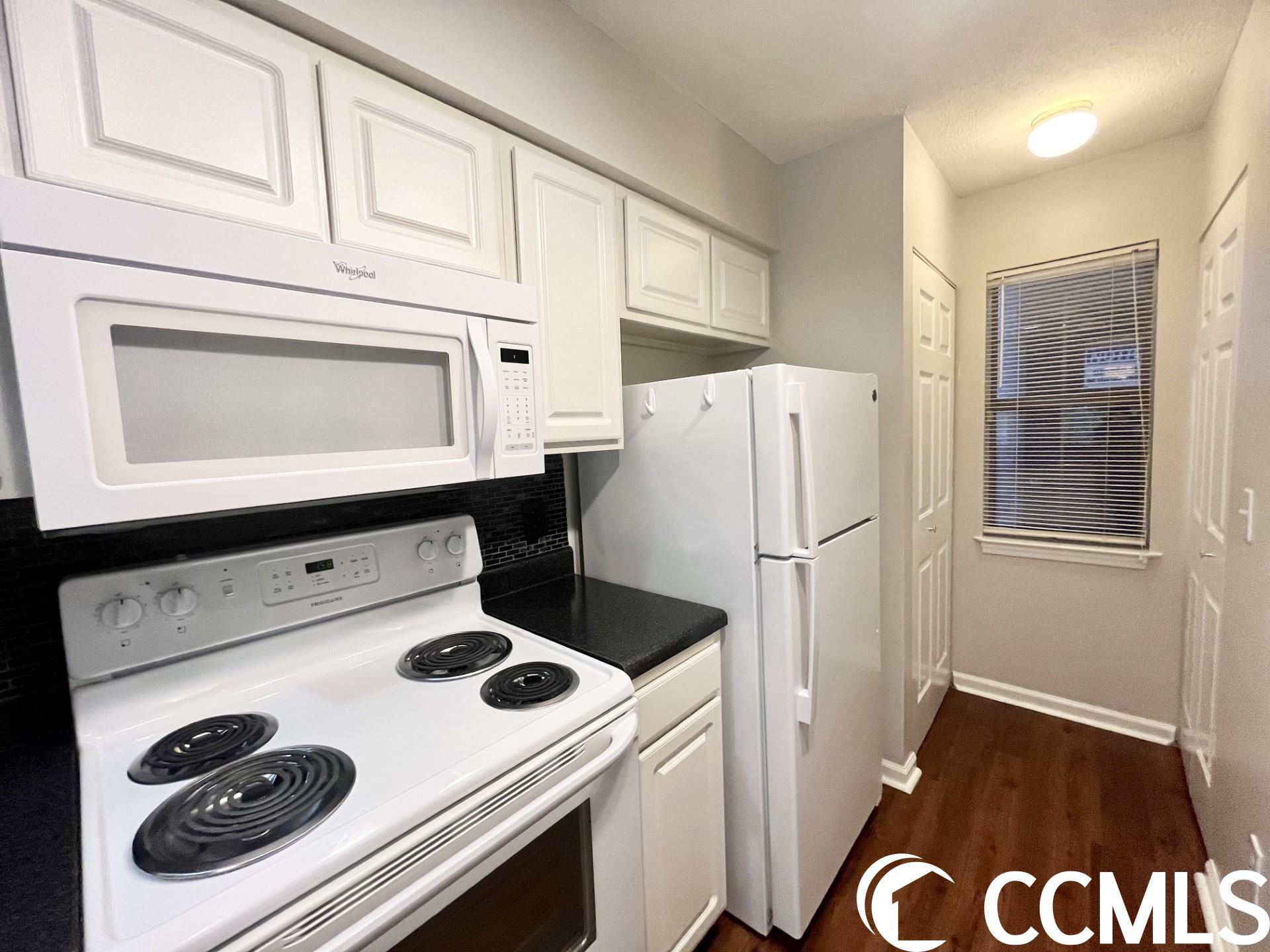 478 Pinehurst Ln. Unit: 17C