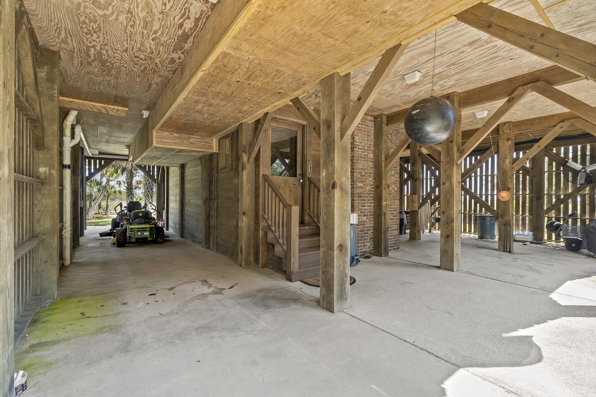 9649 Two Pines Road, McClellanville