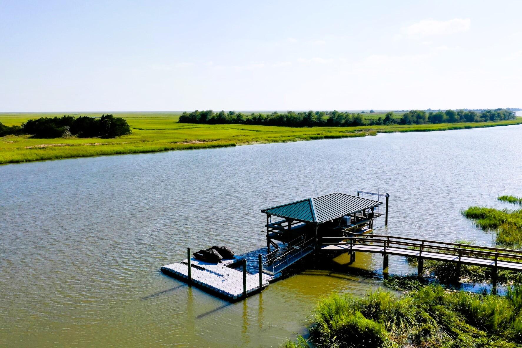 9649 Two Pines Road, McClellanville