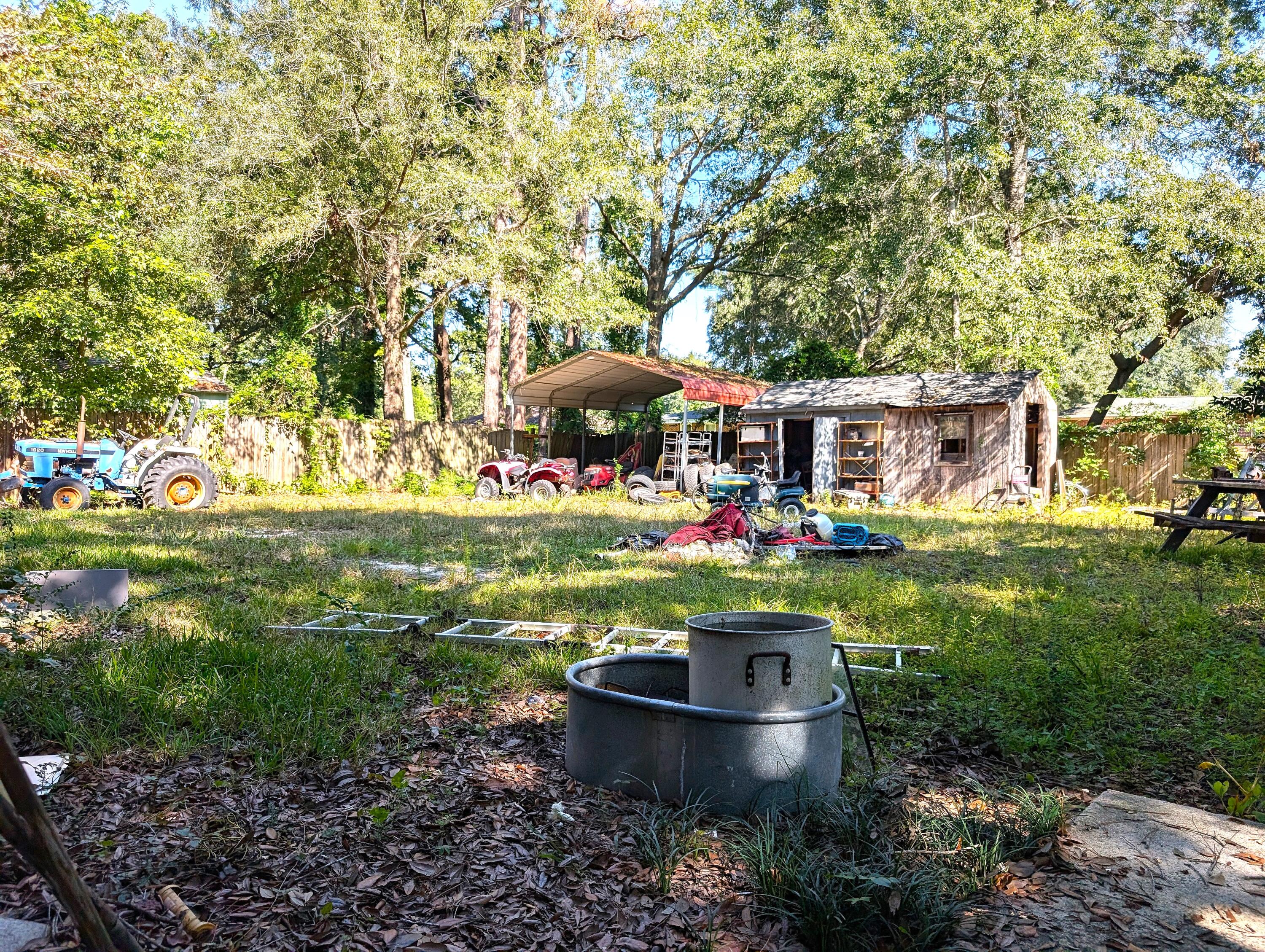 2632 Ridgewood Avenue