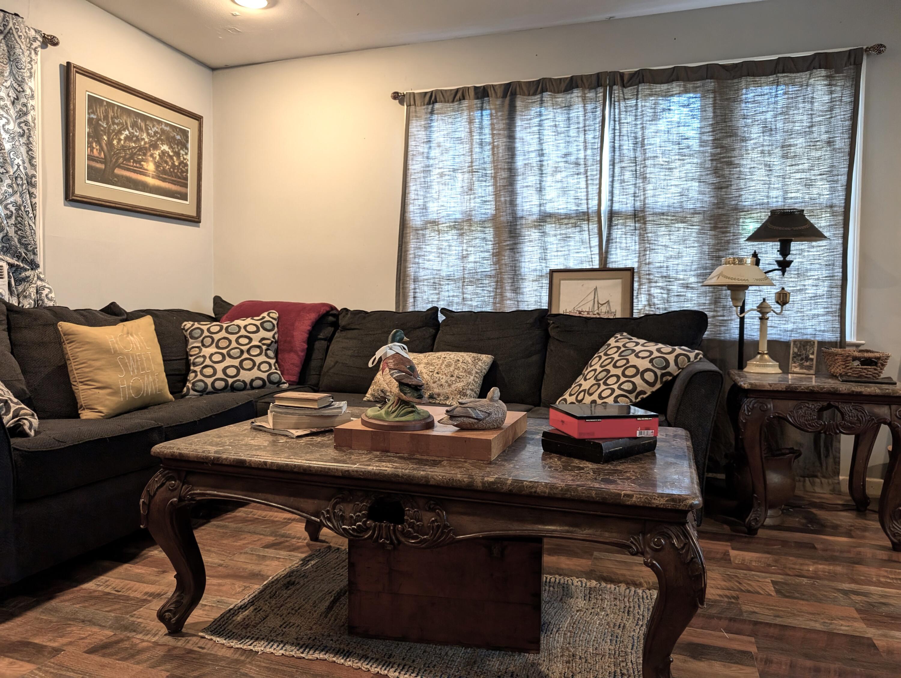 2632 Ridgewood Avenue