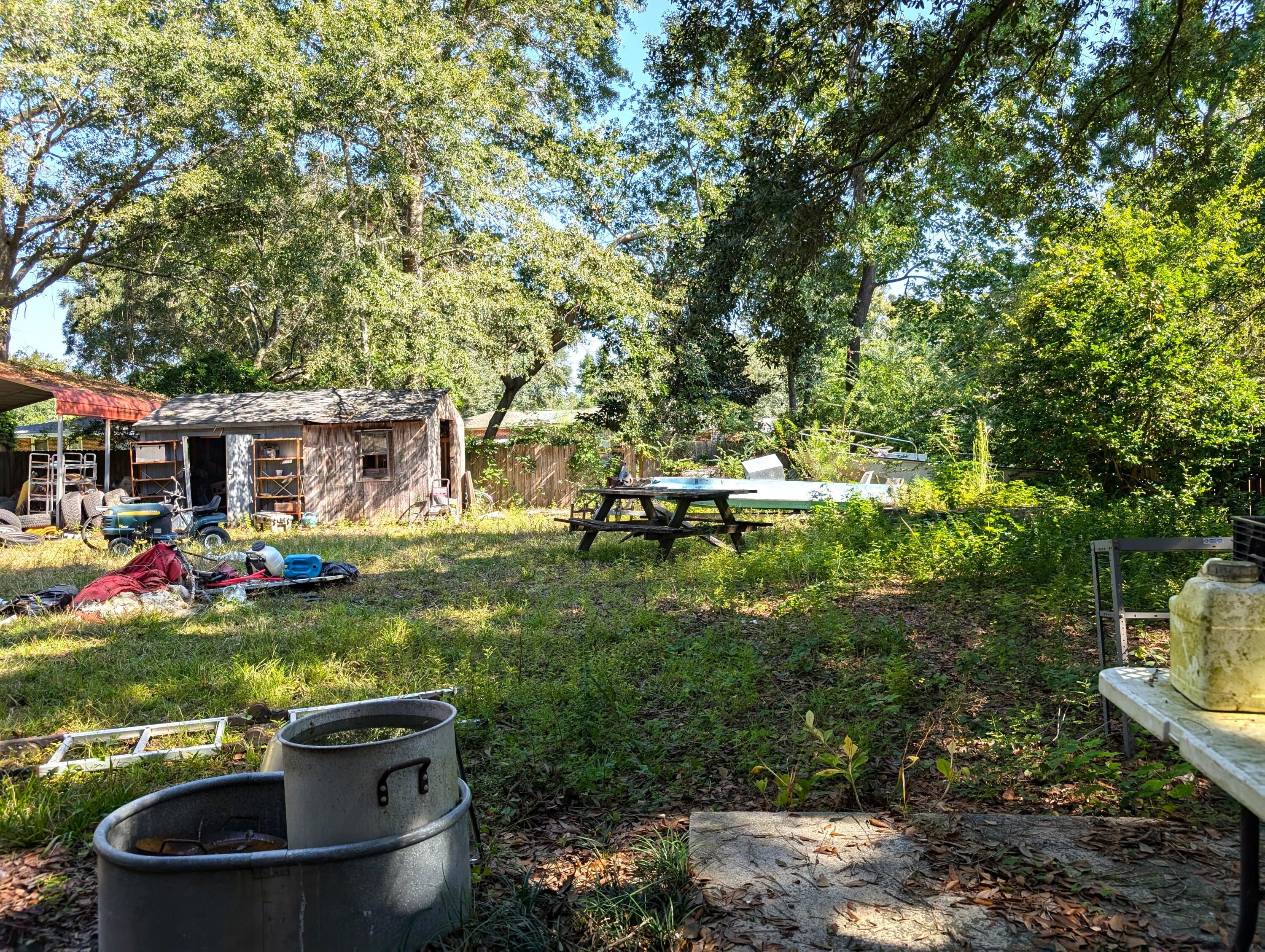 2632 Ridgewood Avenue