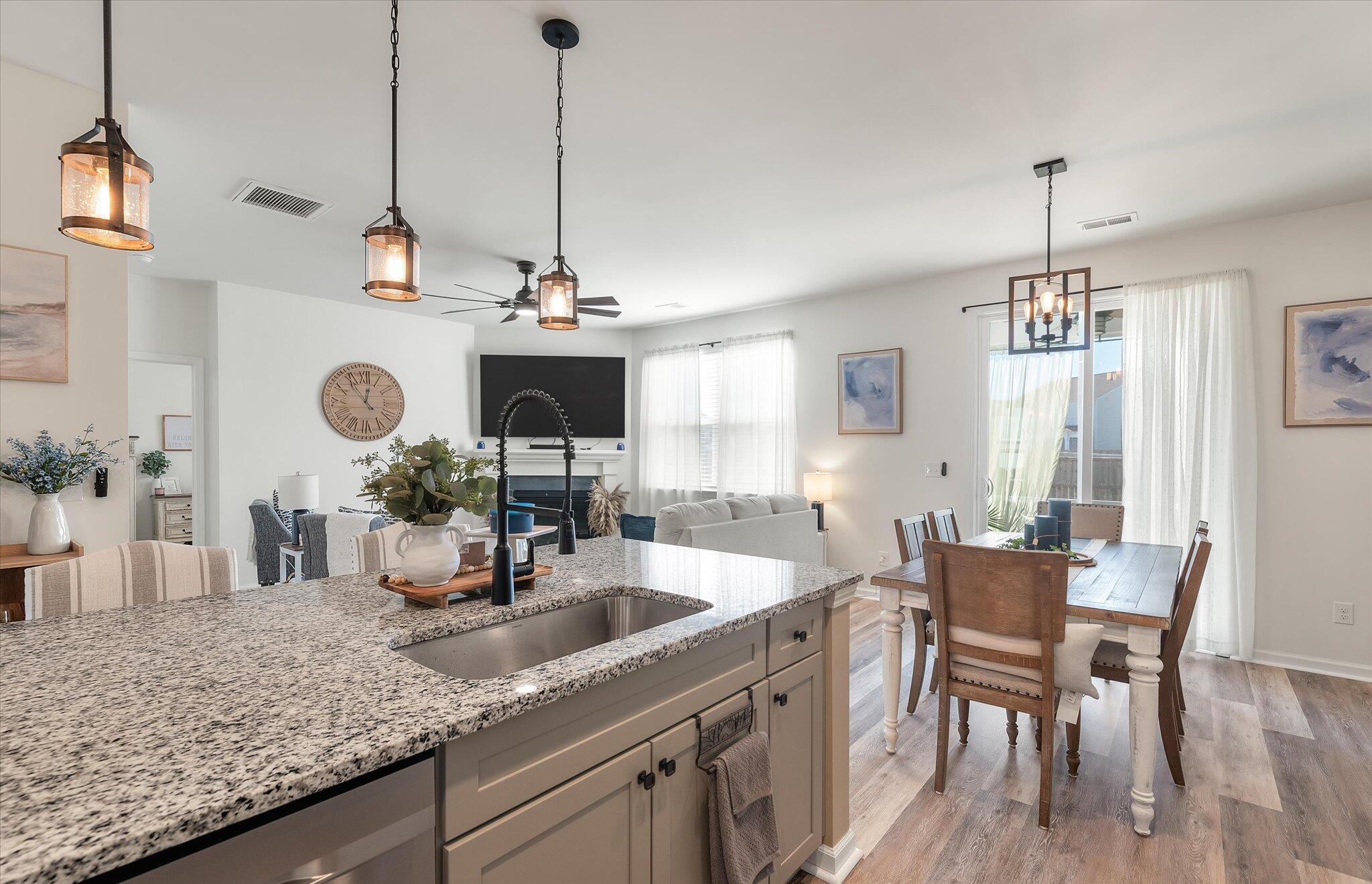 207 Shortmarsh Street