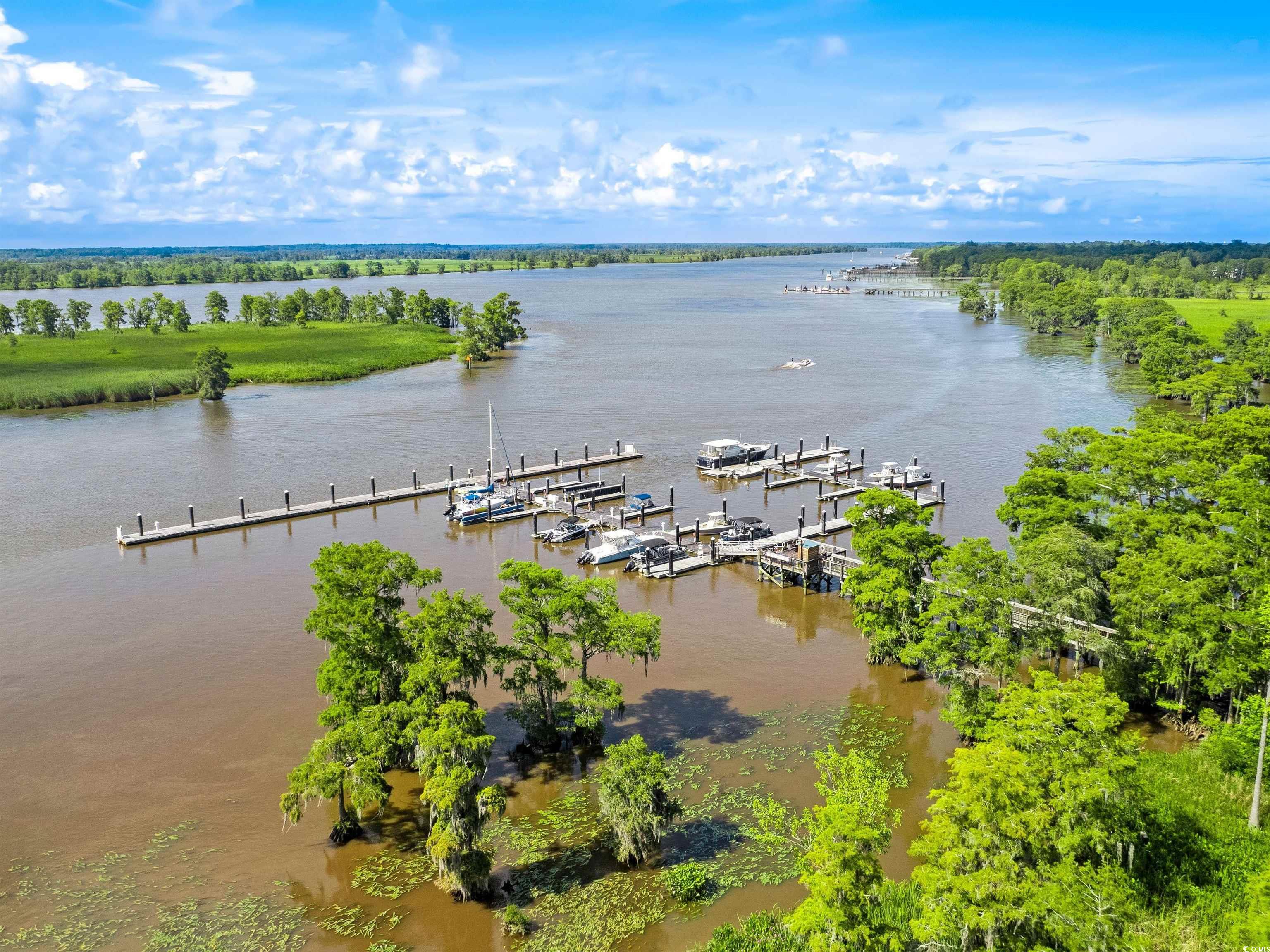 3067 Vanderbilt Blvd.