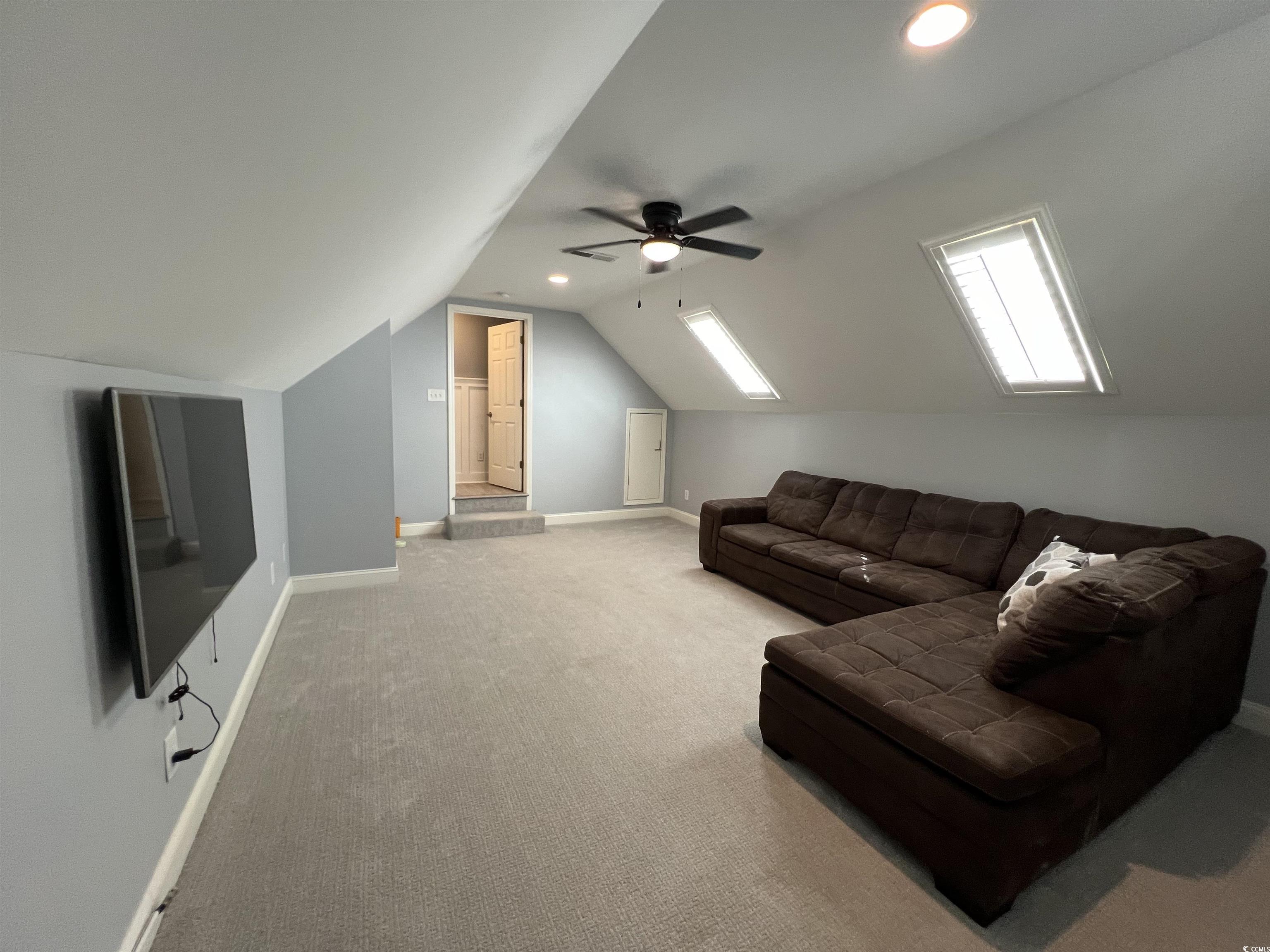 144 Grey Fox Loop
