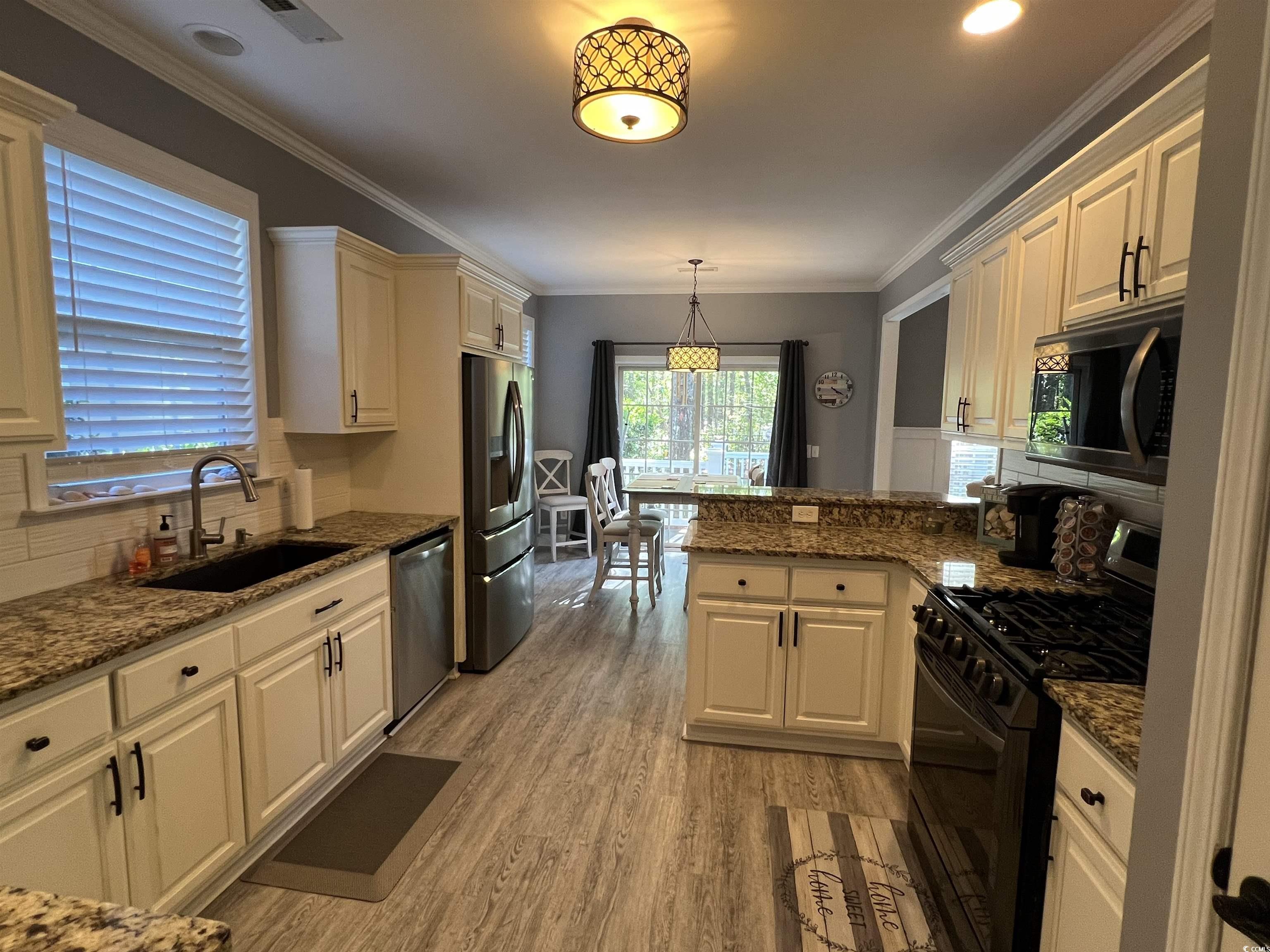 144 Grey Fox Loop