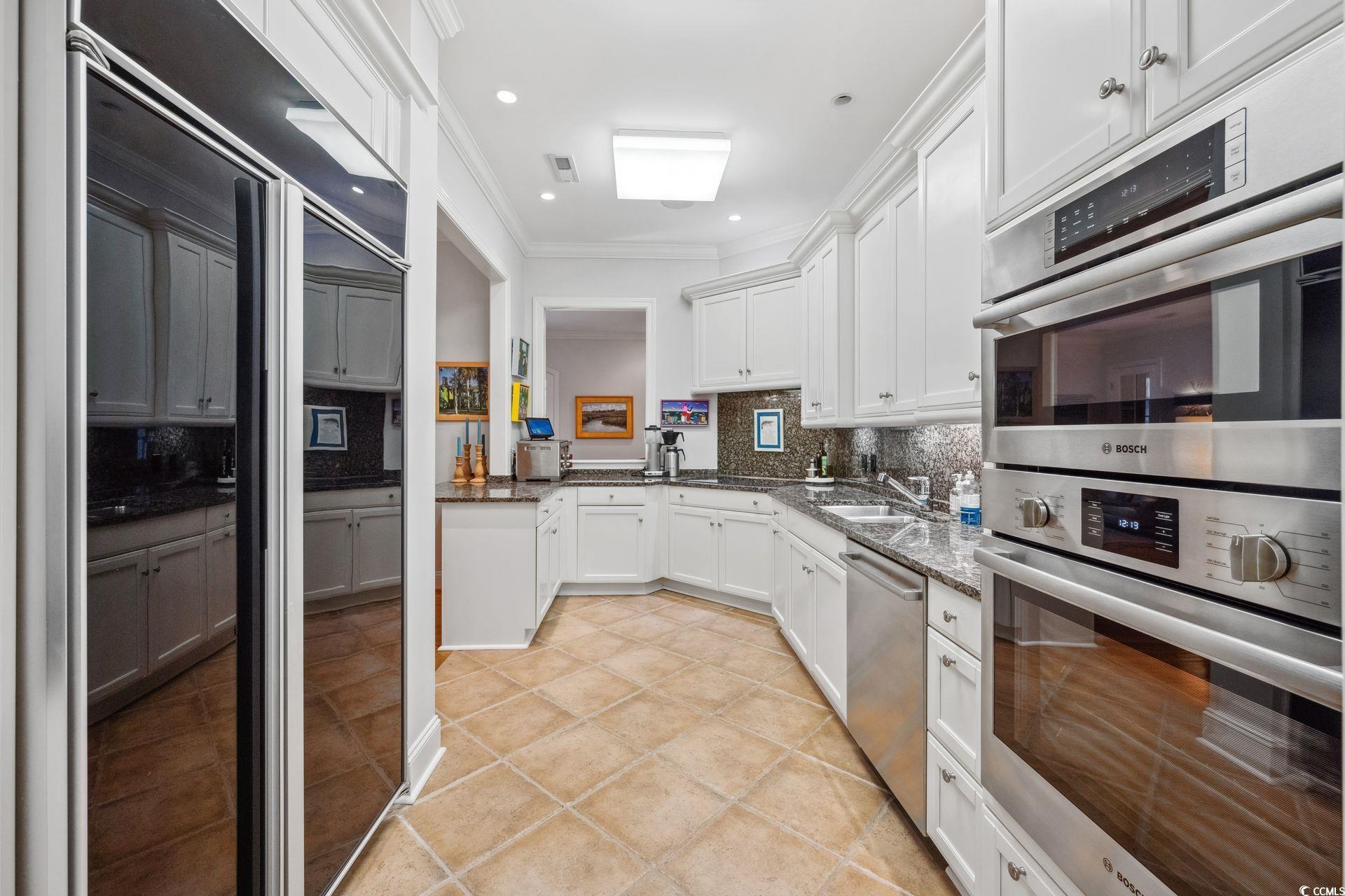 146 Colony Club Dr. Unit: 5B