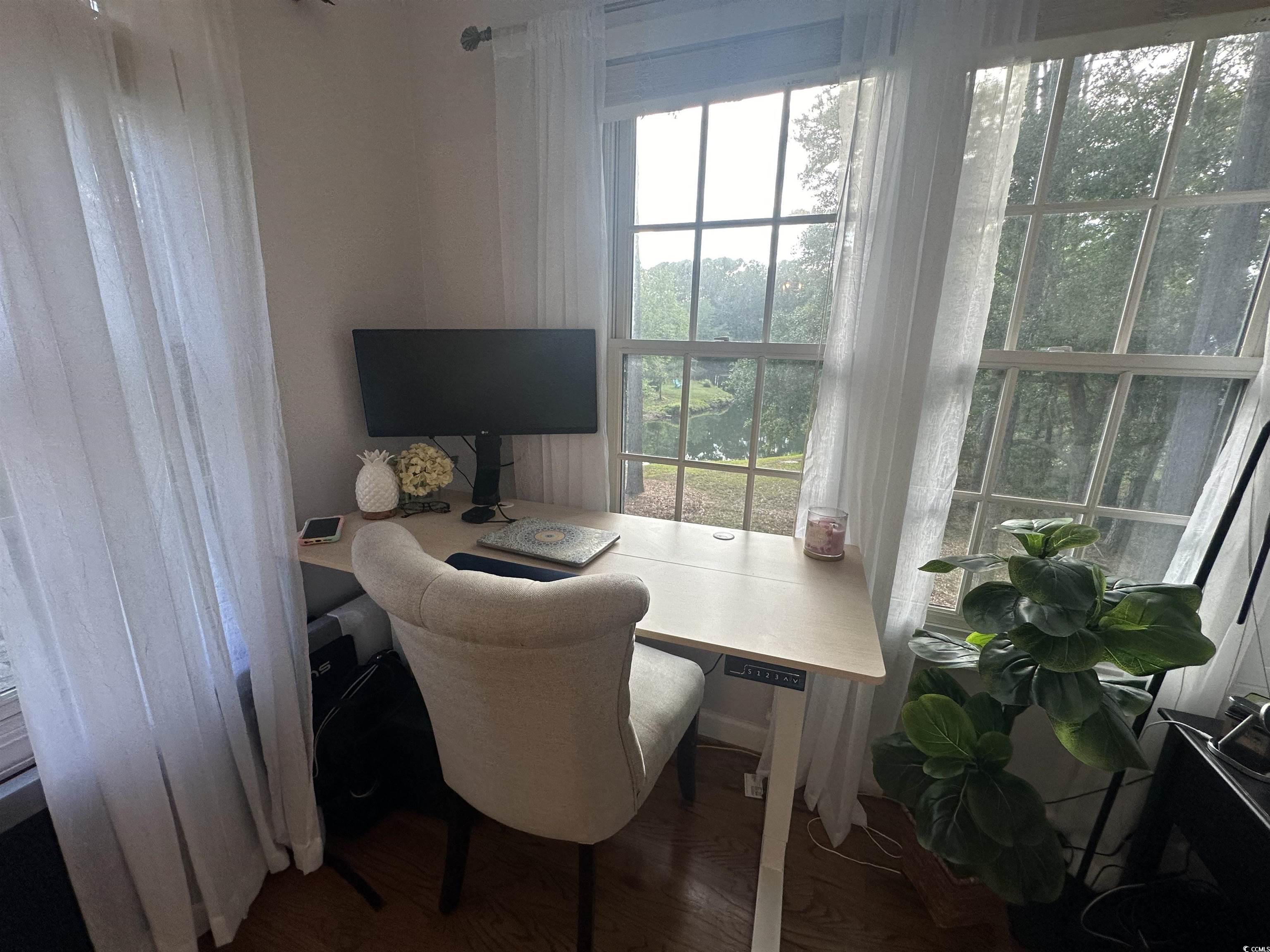 906 Fieldgate Circle