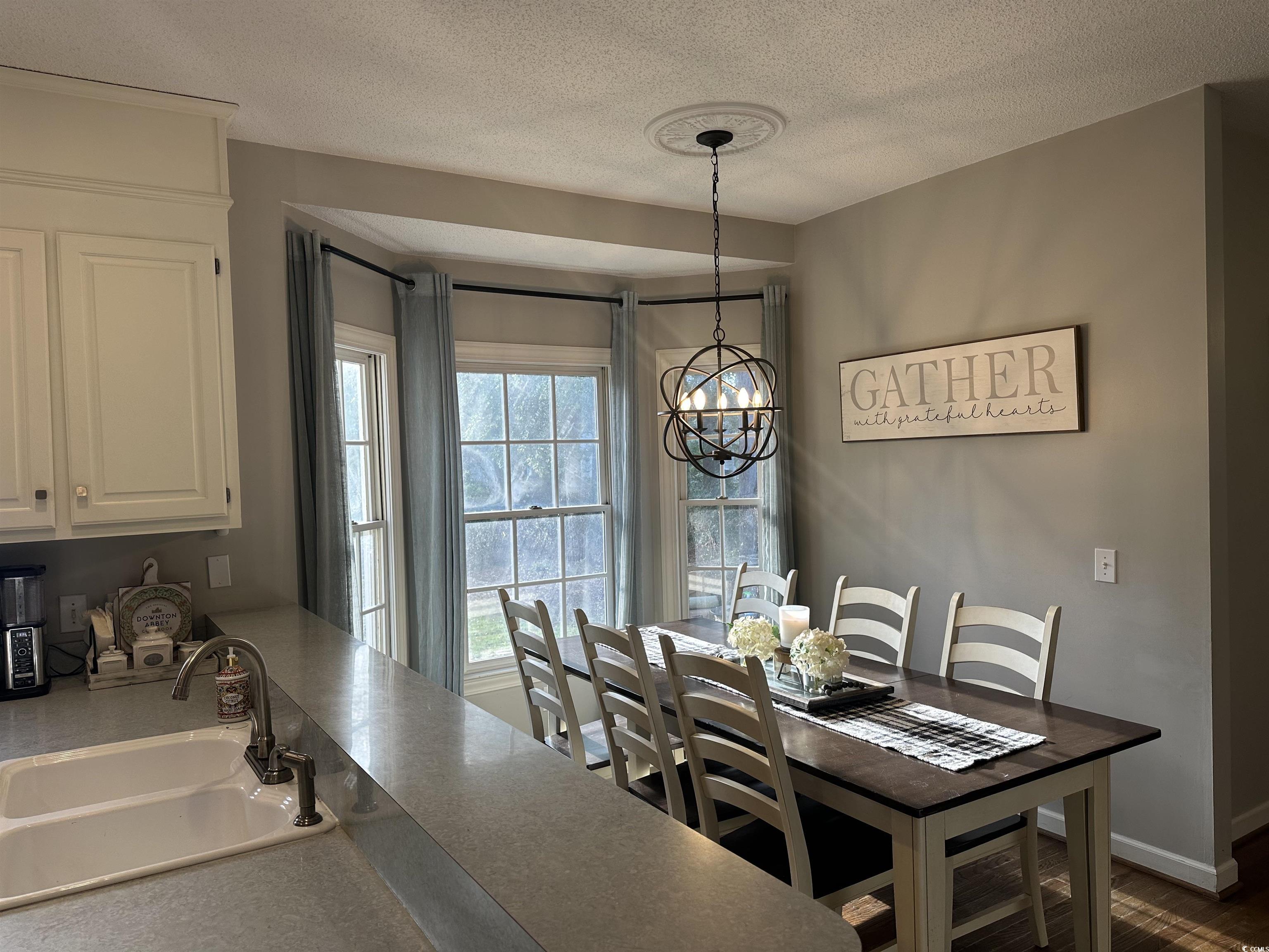 906 Fieldgate Circle