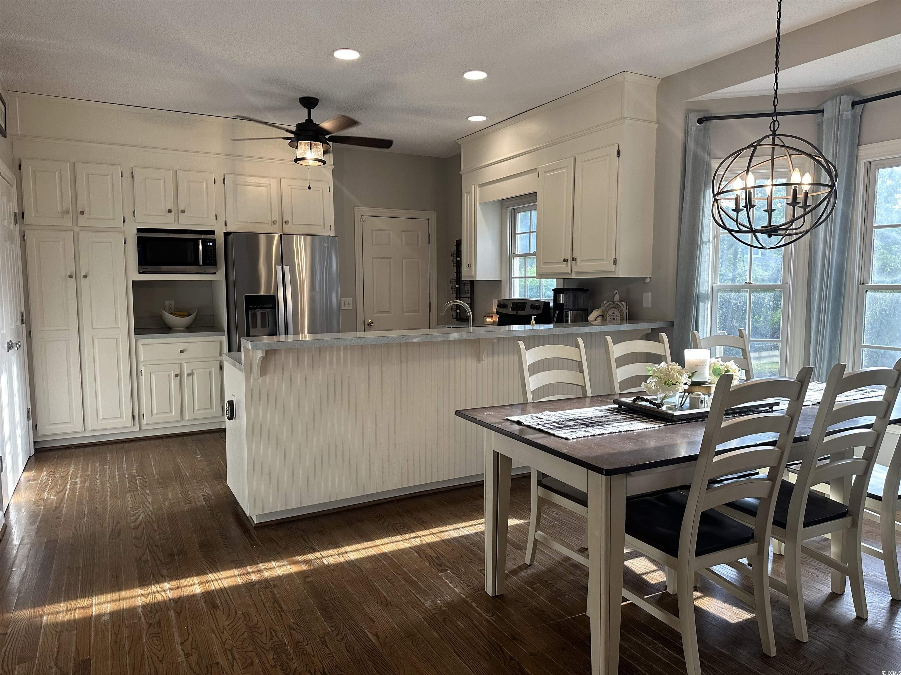 906 Fieldgate Circle