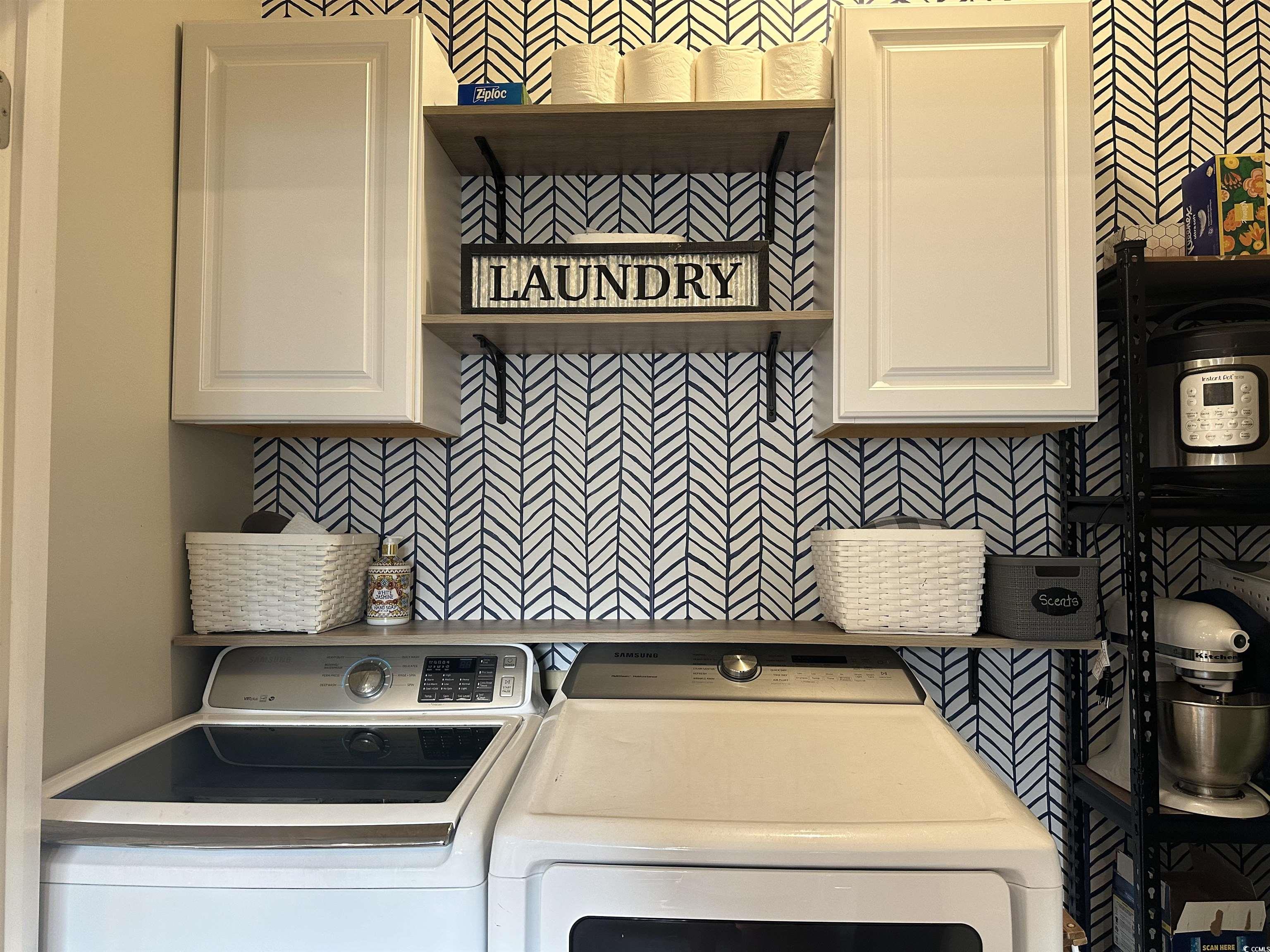 906 Fieldgate Circle