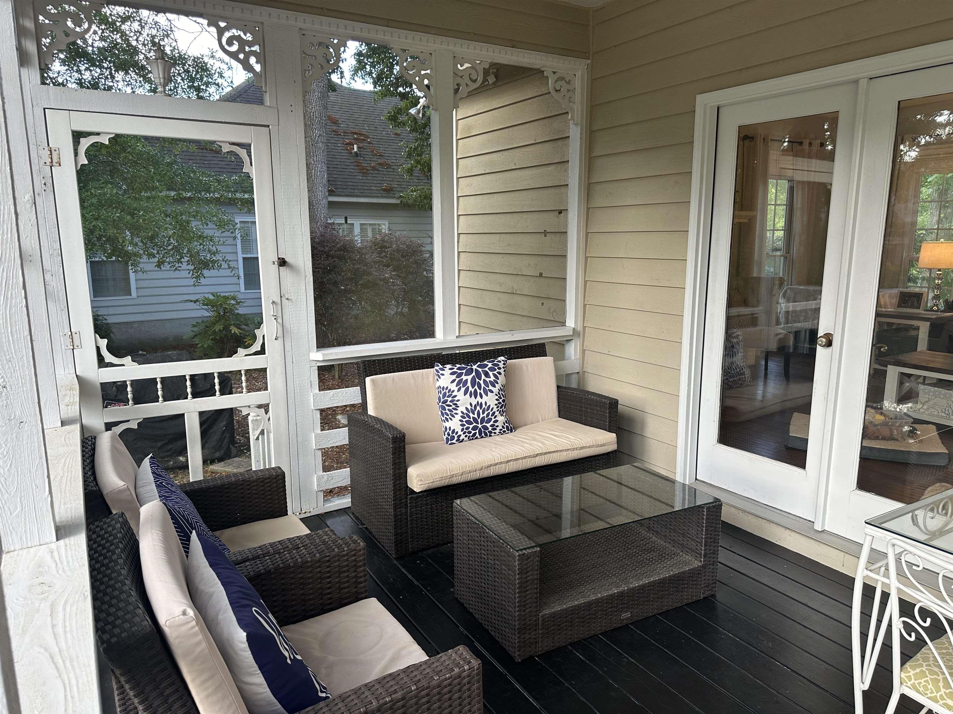 906 Fieldgate Circle