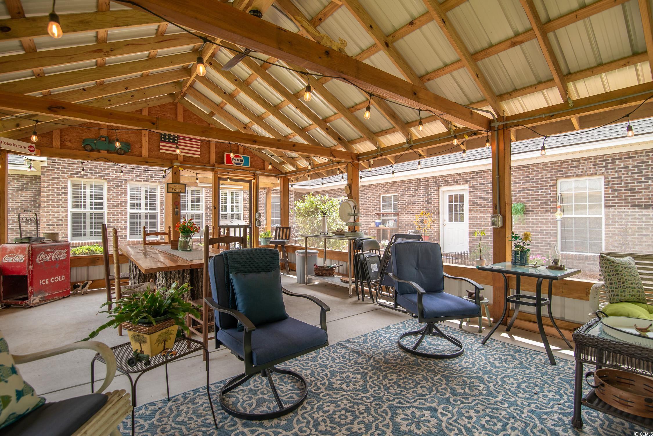 387 Robin Dr.
