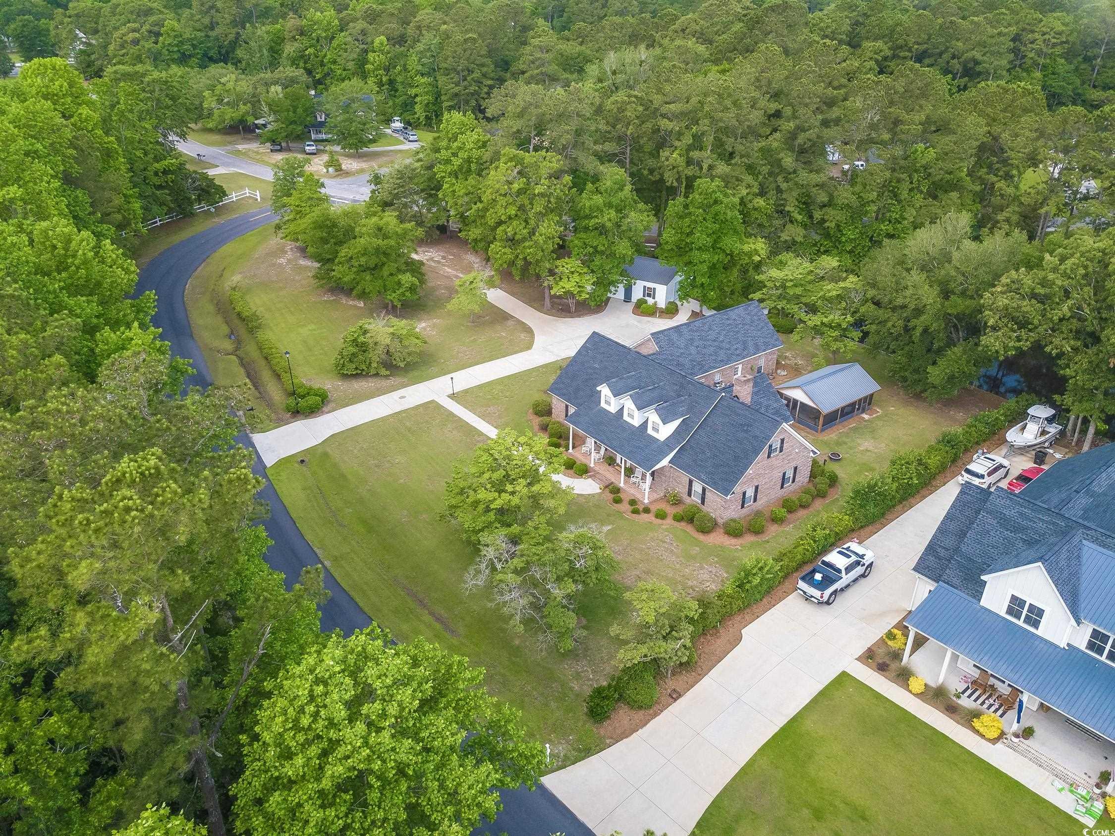 387 Robin Dr.