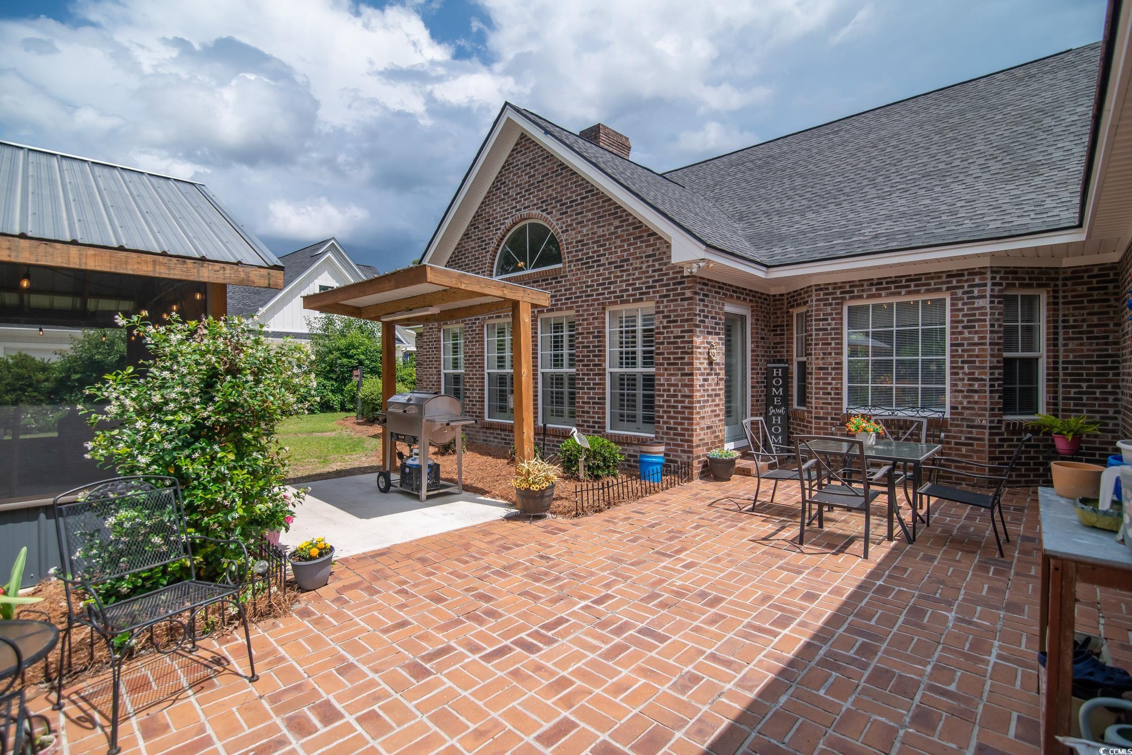 387 Robin Dr.