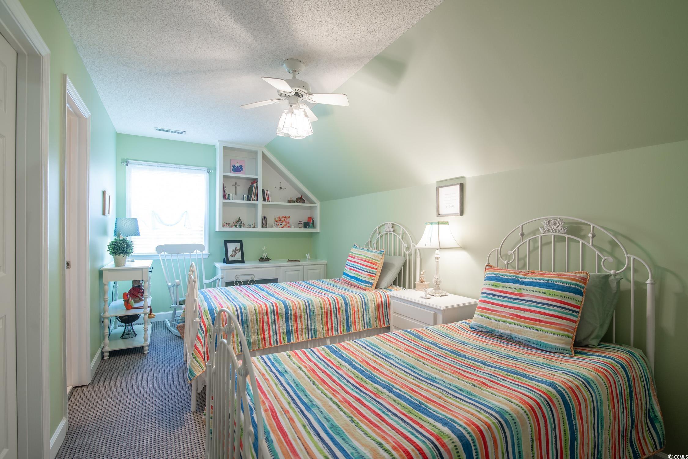 387 Robin Dr.