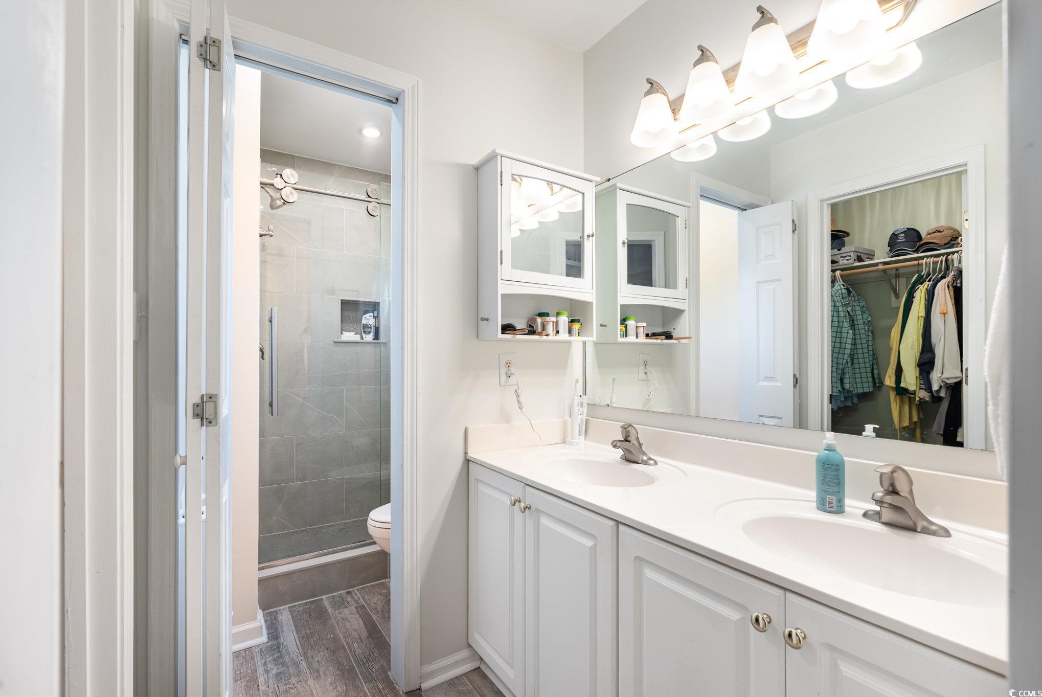 1027B Lakeside Dr. Unit: B