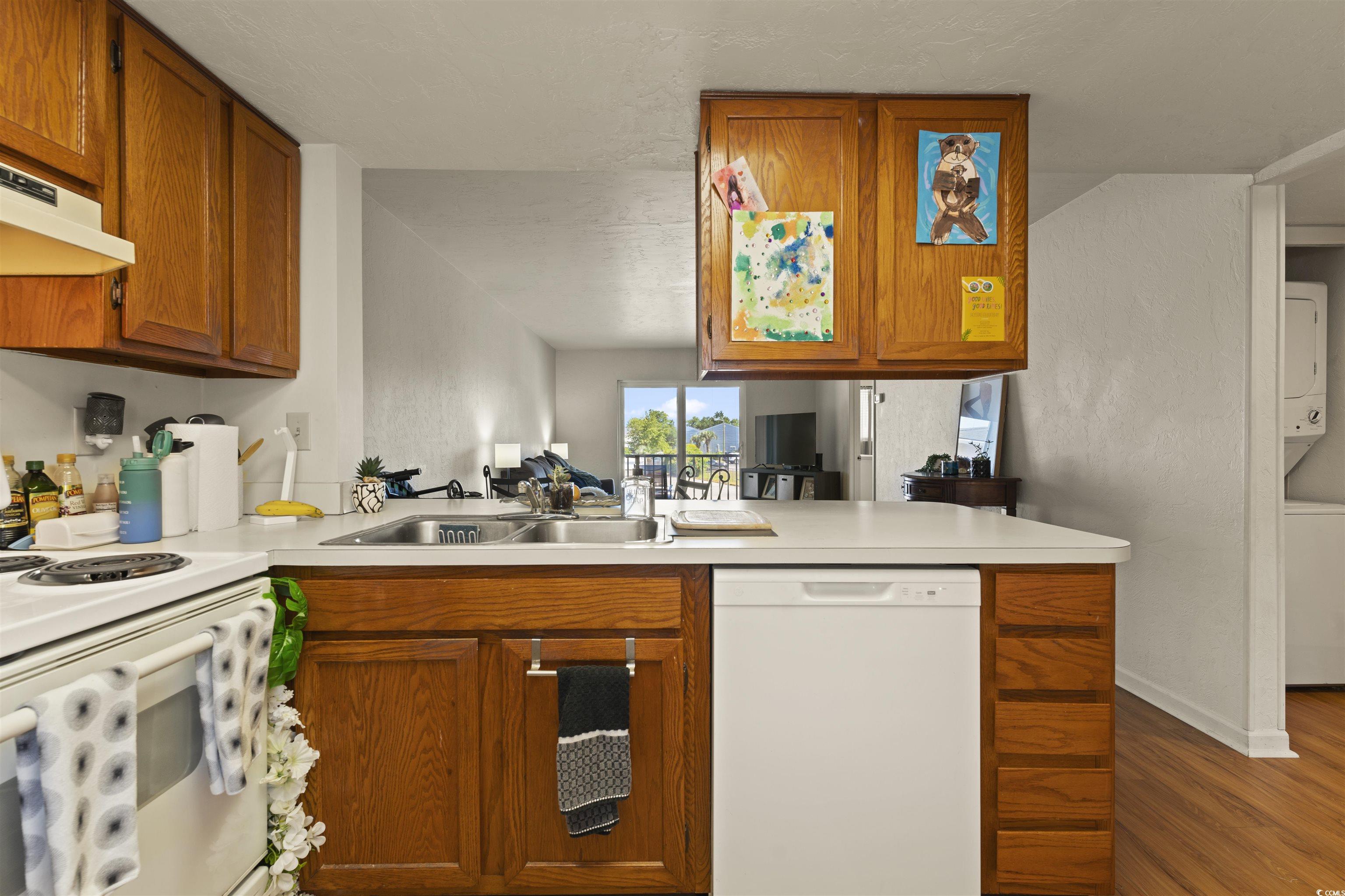 1101 2nd Ave. N Unit: 1008
