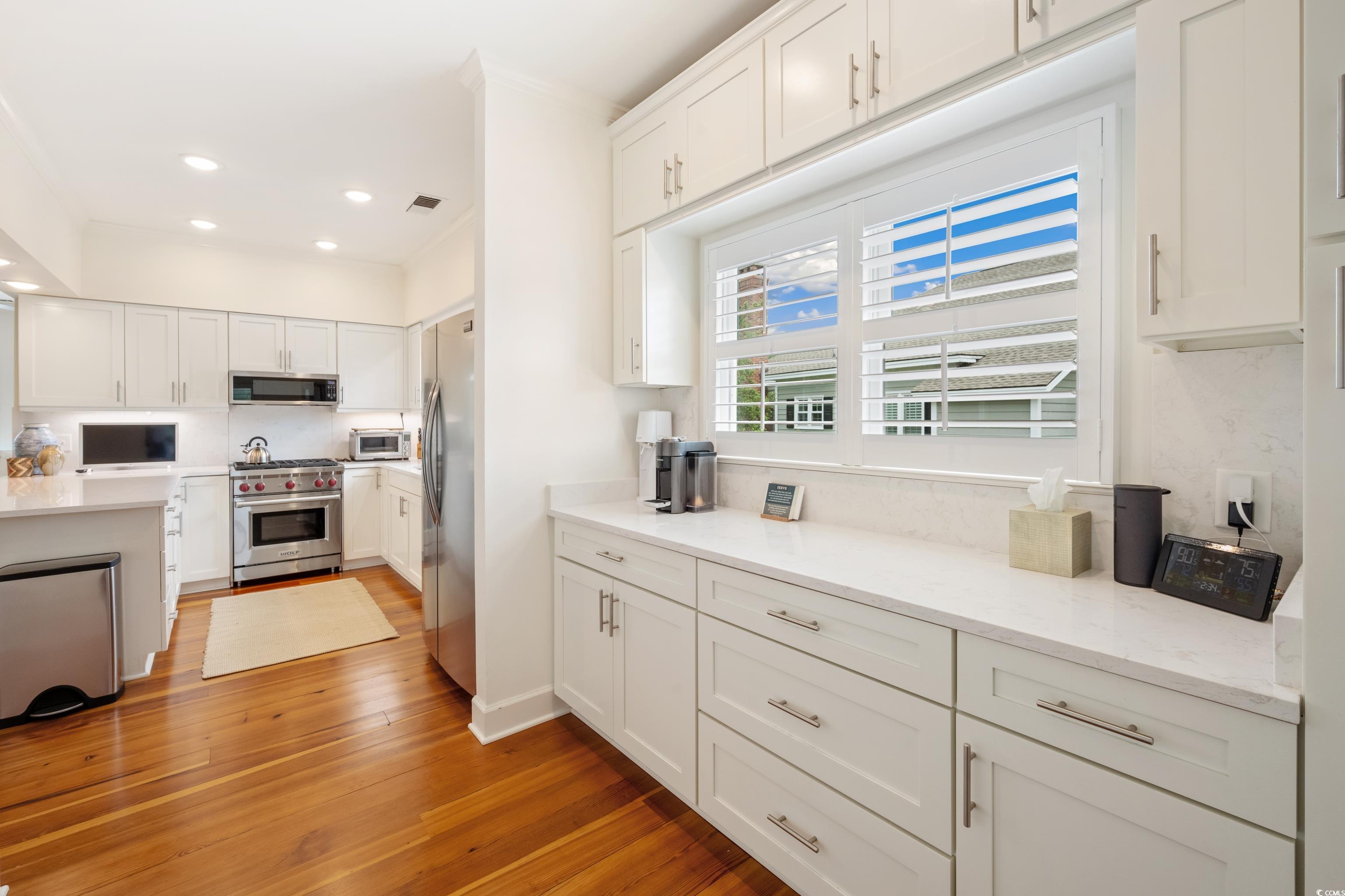 240 Marsh Lake Dr. Unit: 14