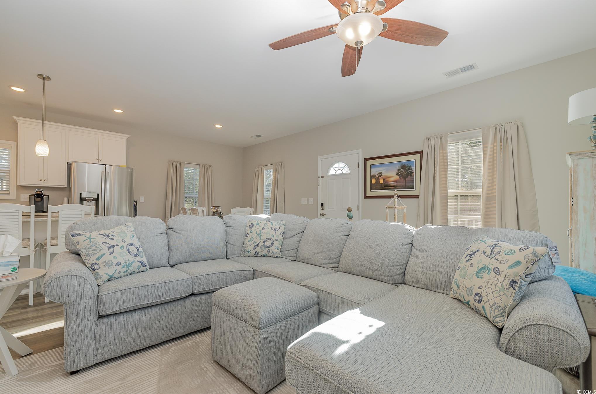 618 Surfside Dr.