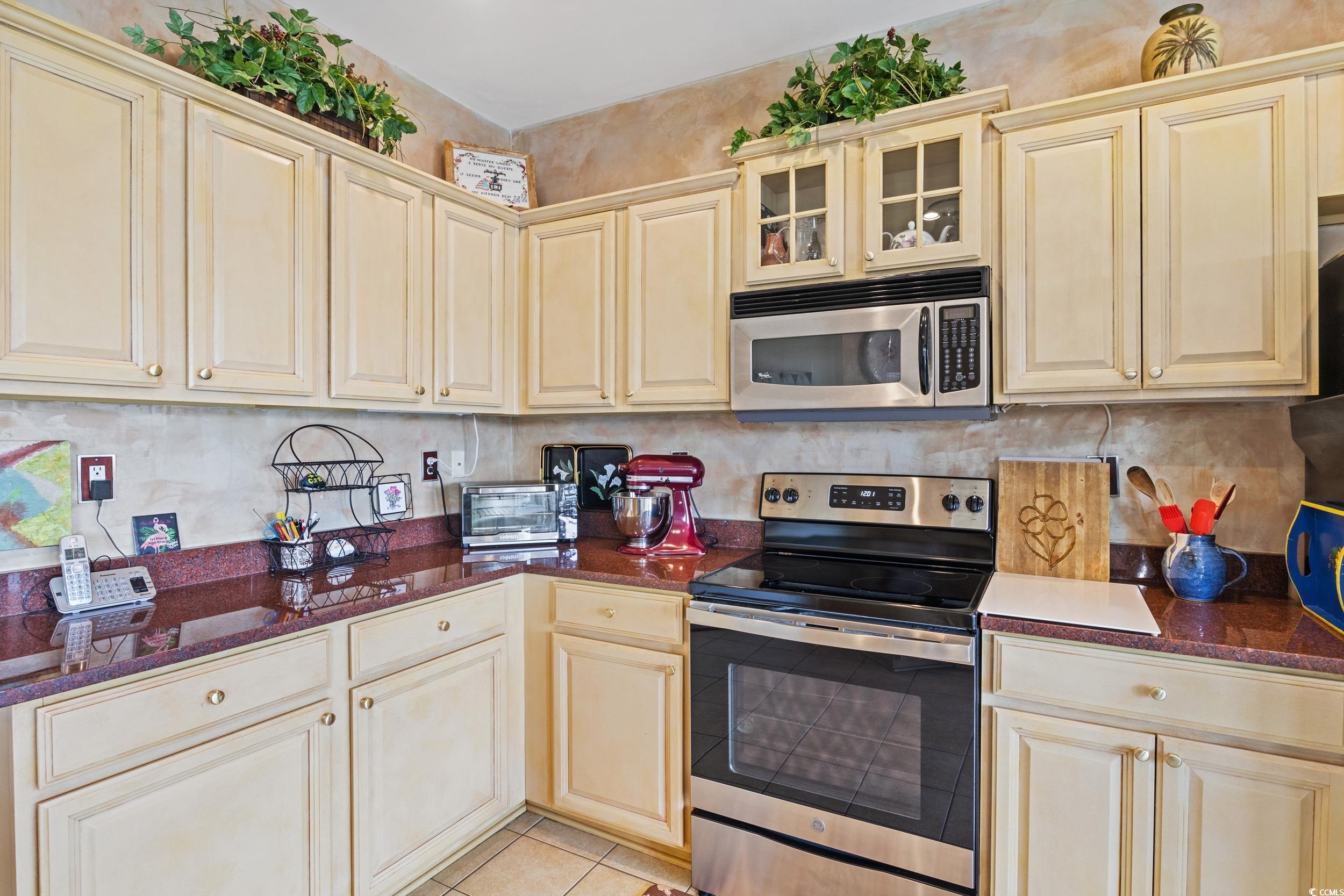 2180 Waterview Dr. Unit: 742