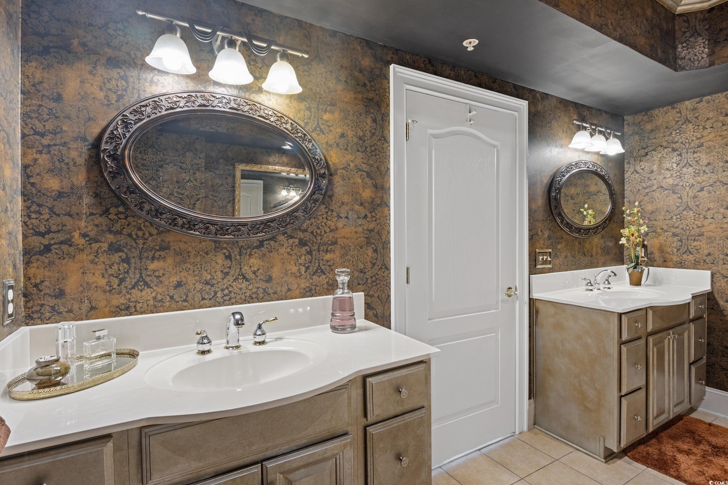 2180 Waterview Dr. Unit: 742