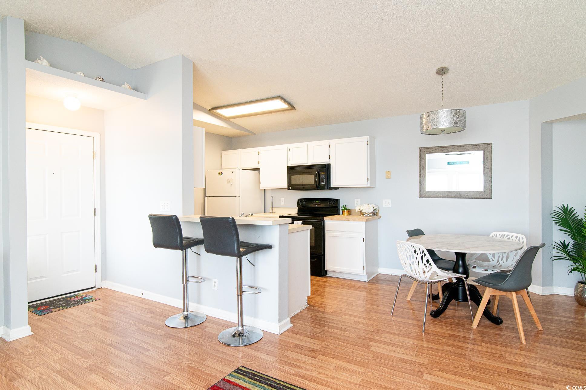 2274 Huntingdon Dr. Unit: J