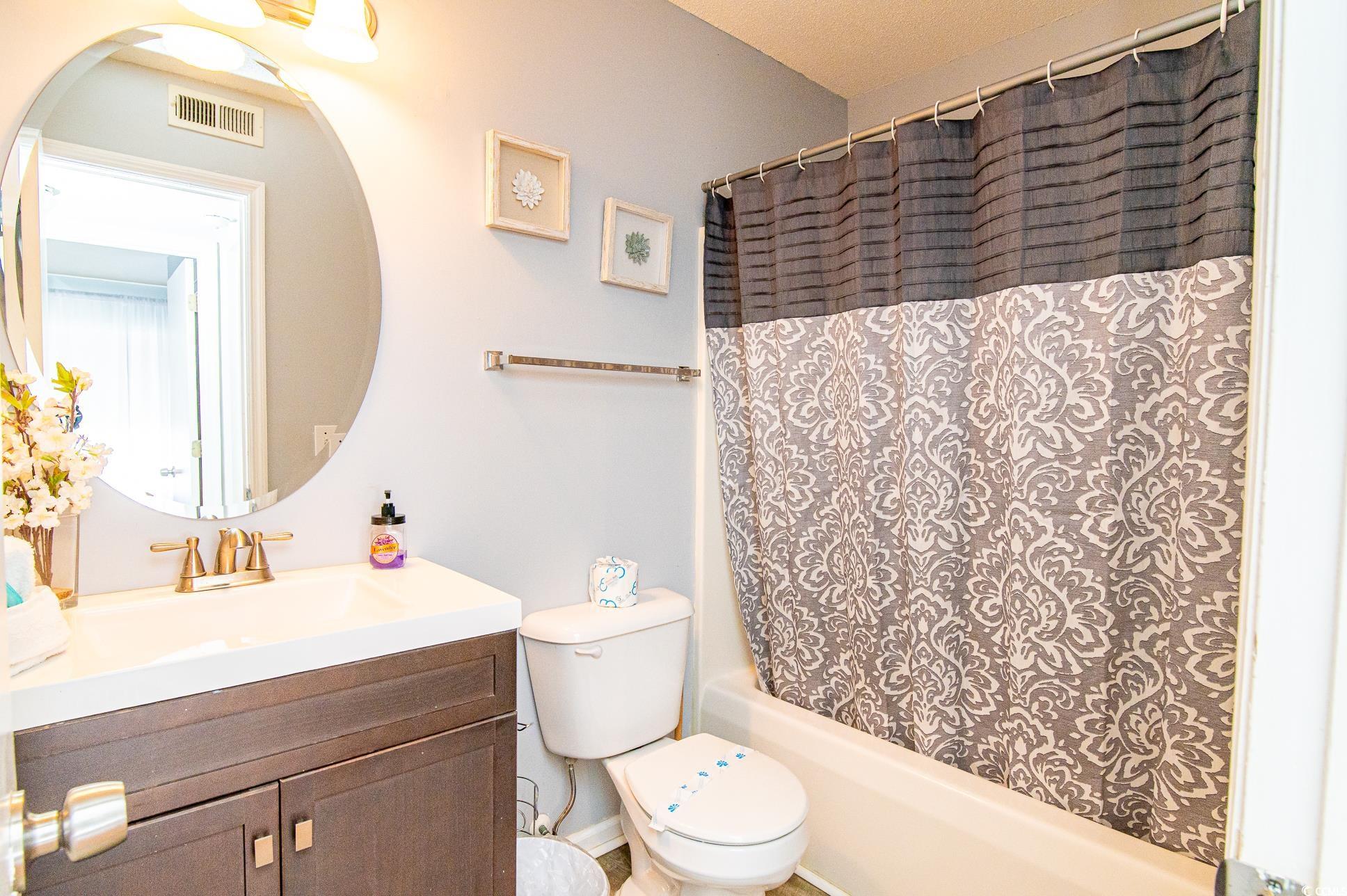 2274 Huntingdon Dr. Unit: J