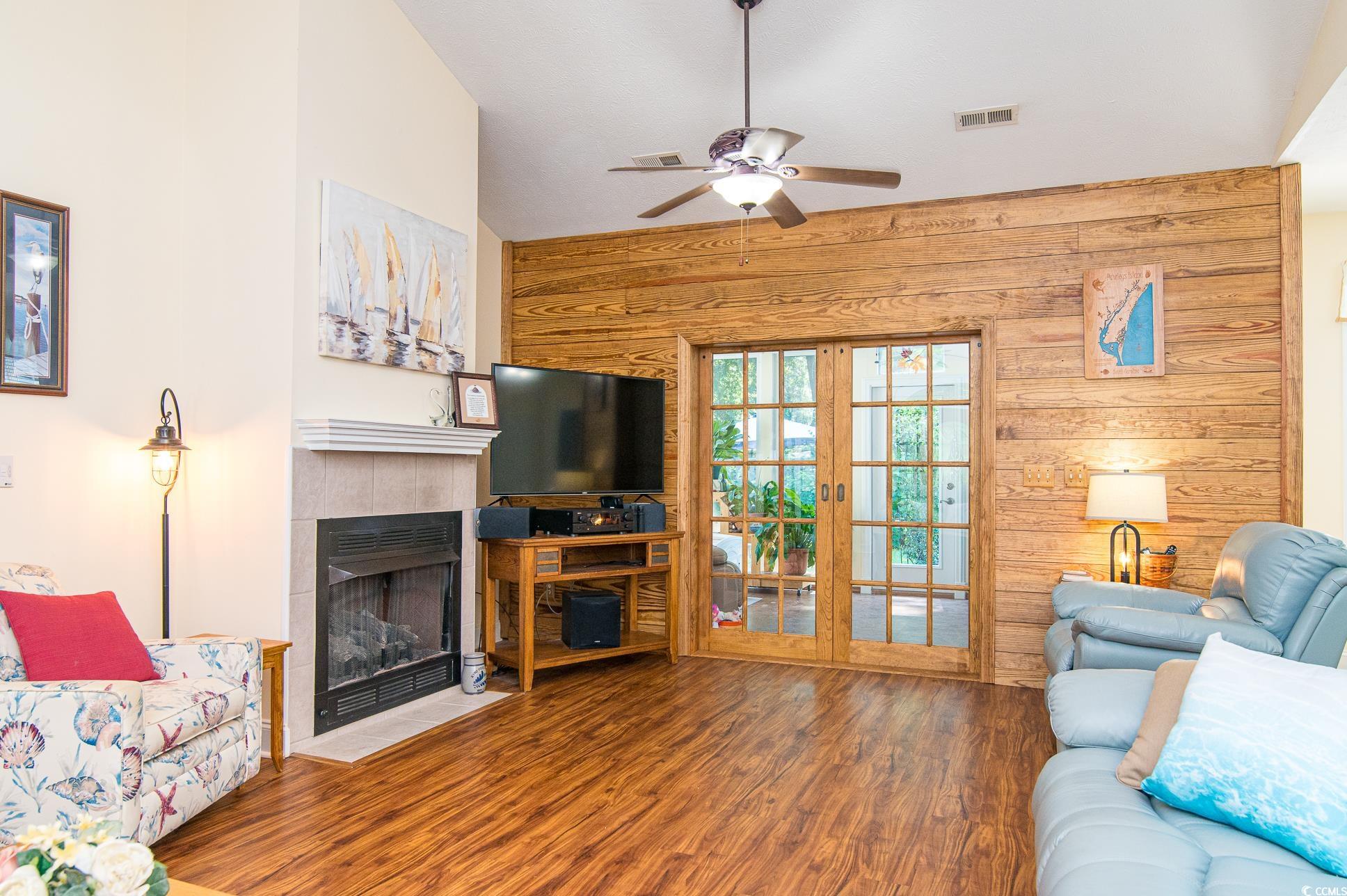 147 Lake Trail