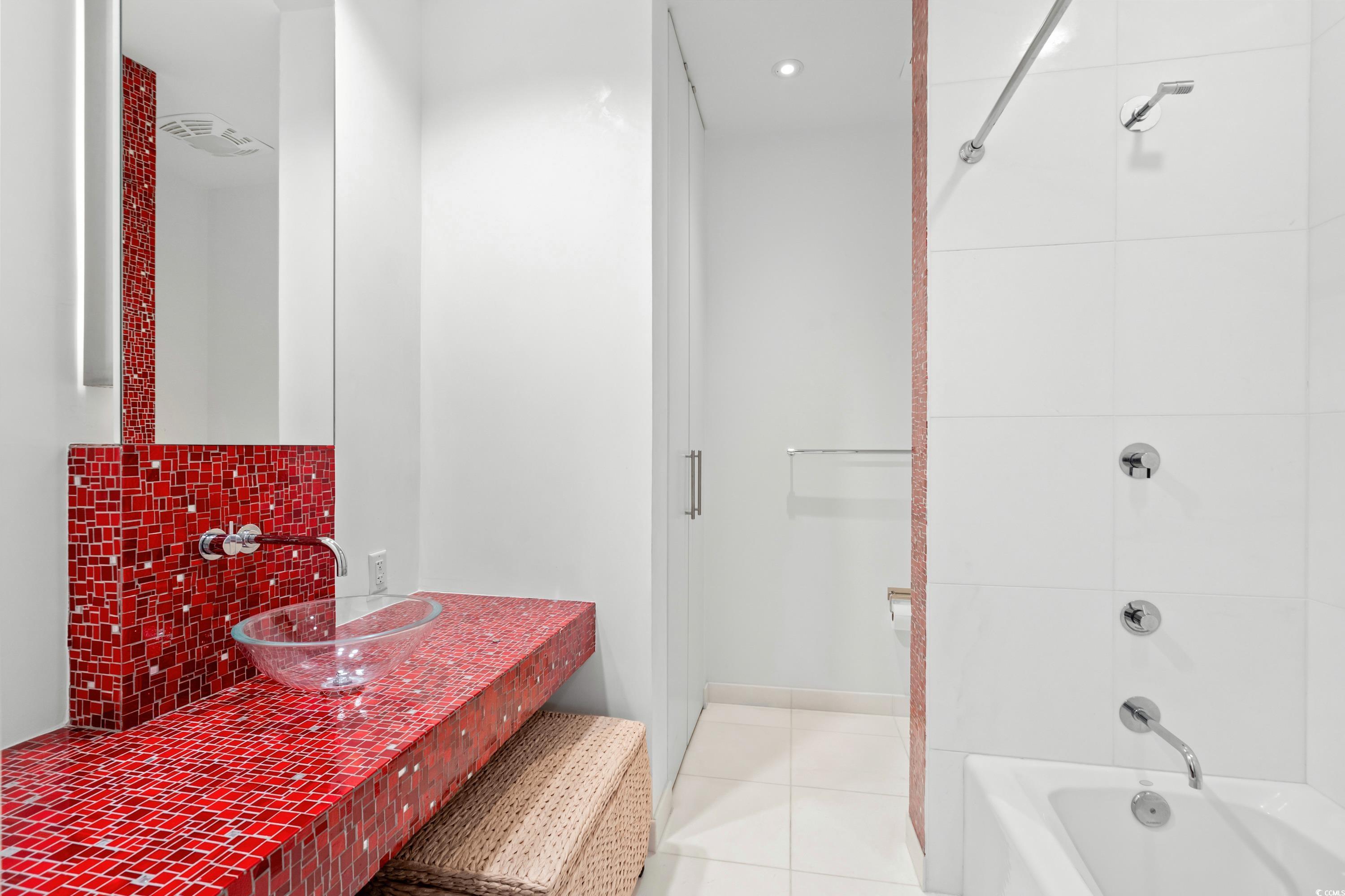 130 Vista Del Mar Ln. Unit: 604
