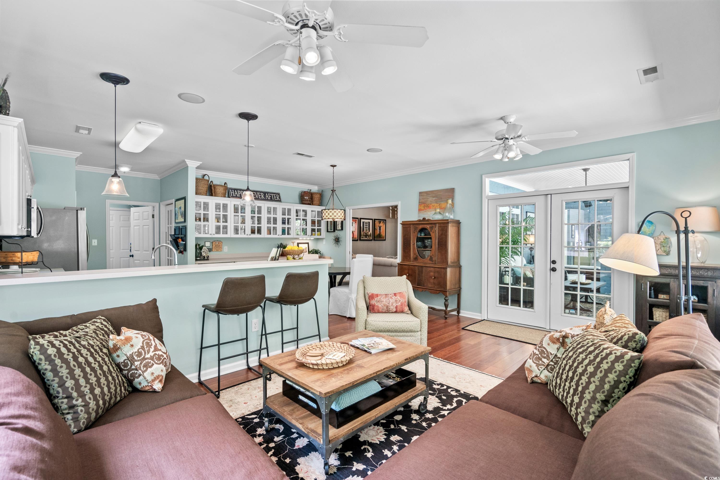 123 University Circle