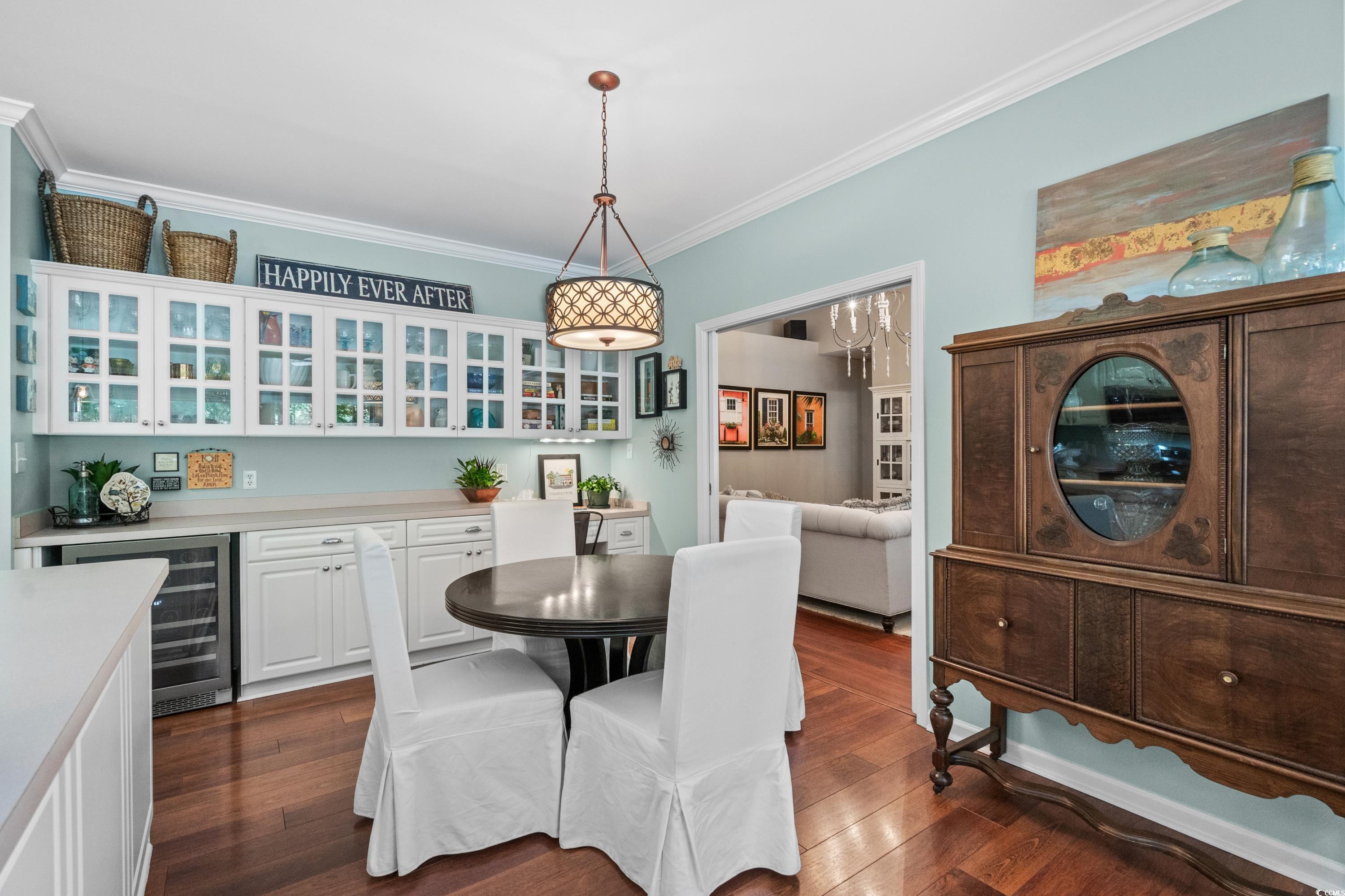 123 University Circle