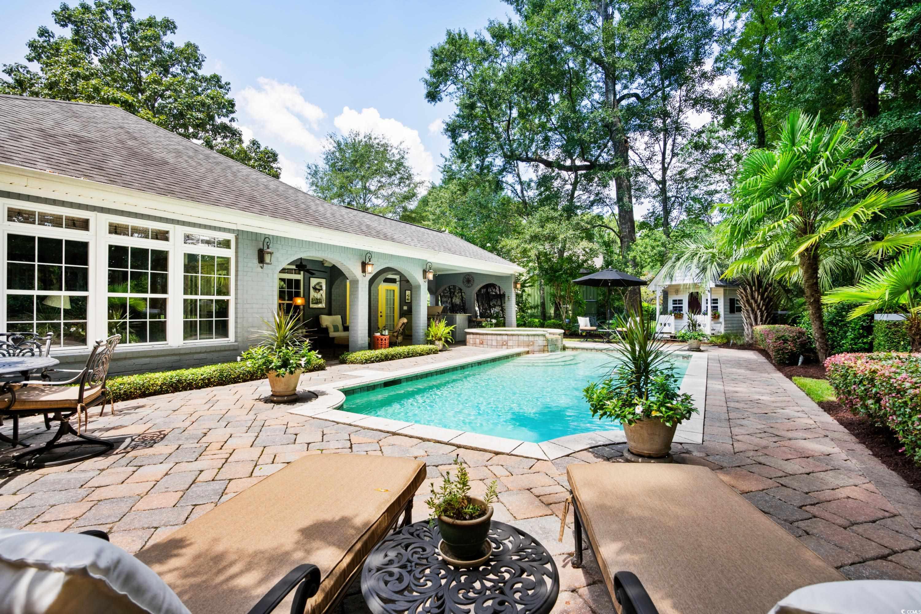 123 University Circle