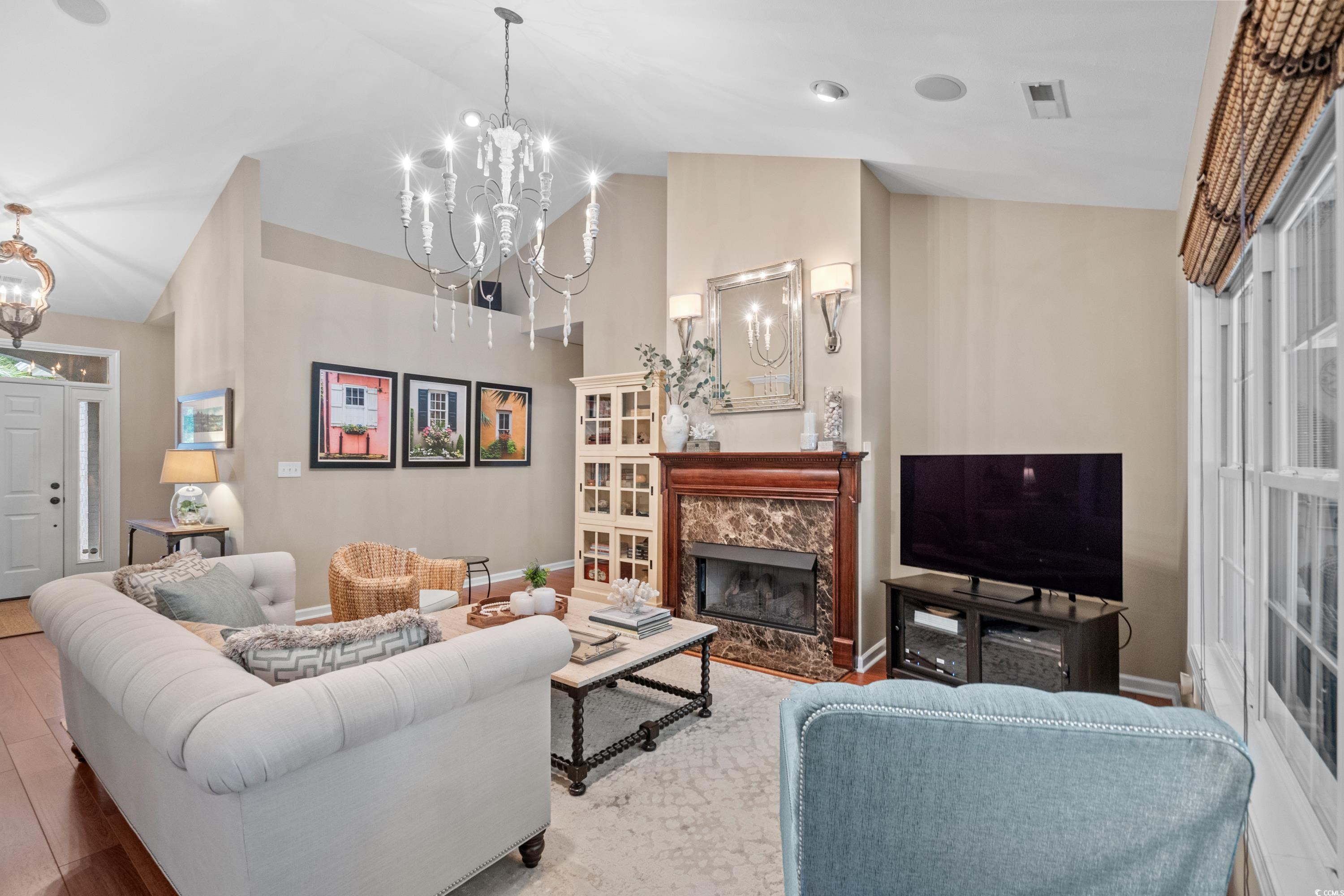 123 University Circle