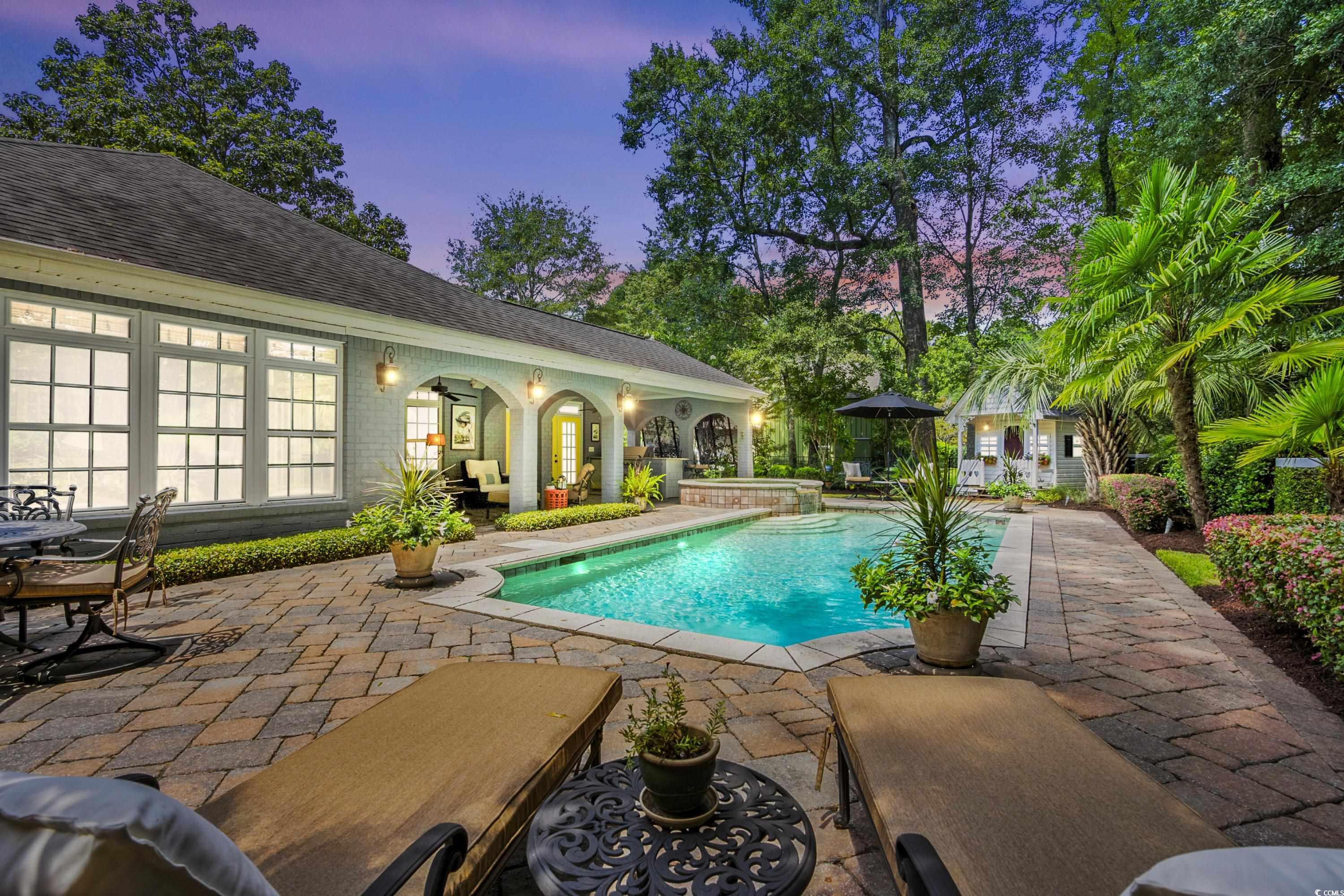 123 University Circle