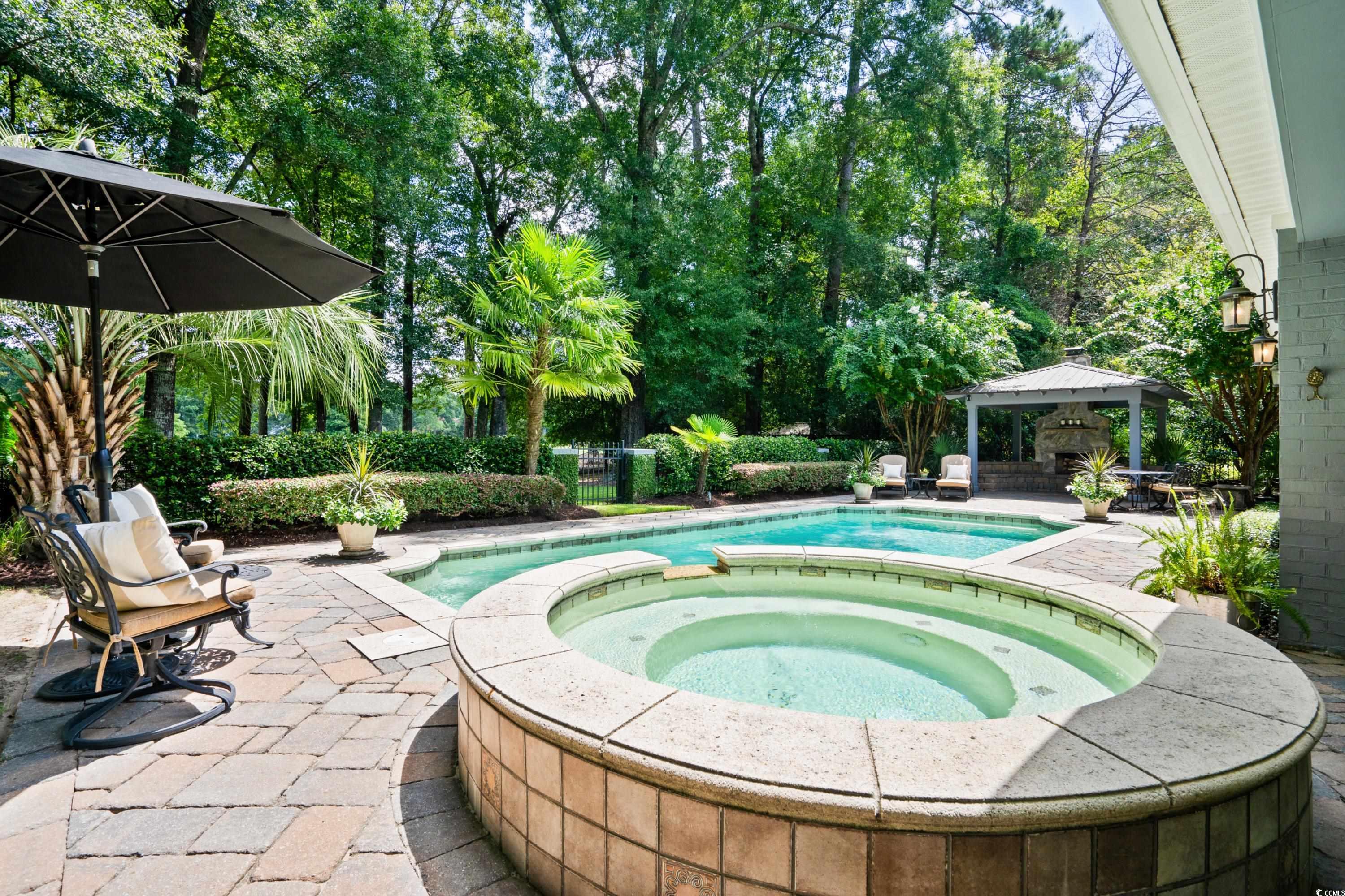 123 University Circle