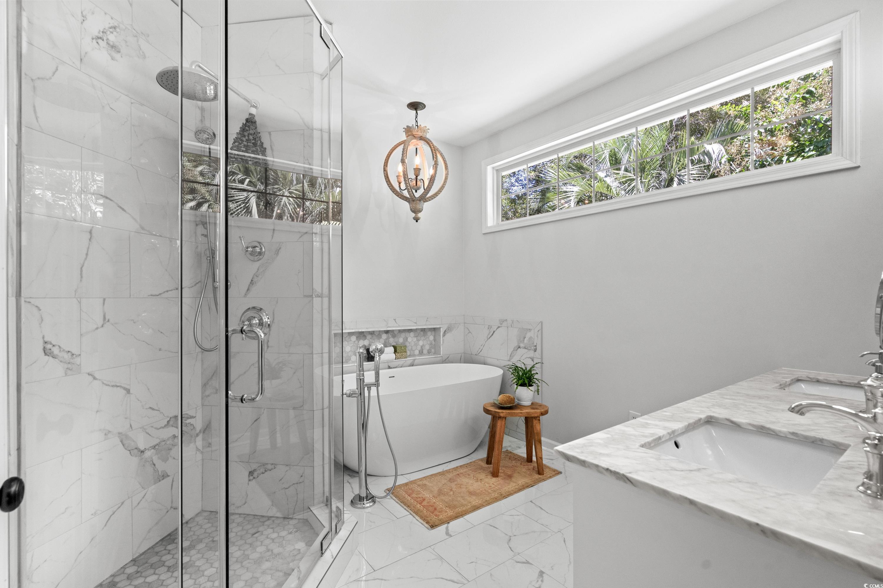 123 University Circle