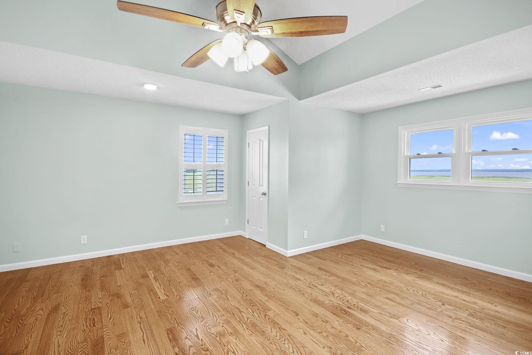 404 Sassanqua Dr.