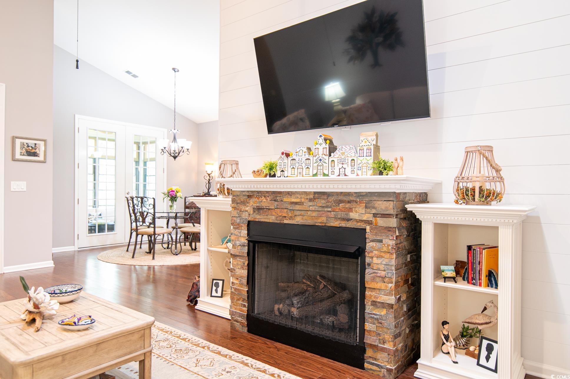 549 Grand Cypress Way