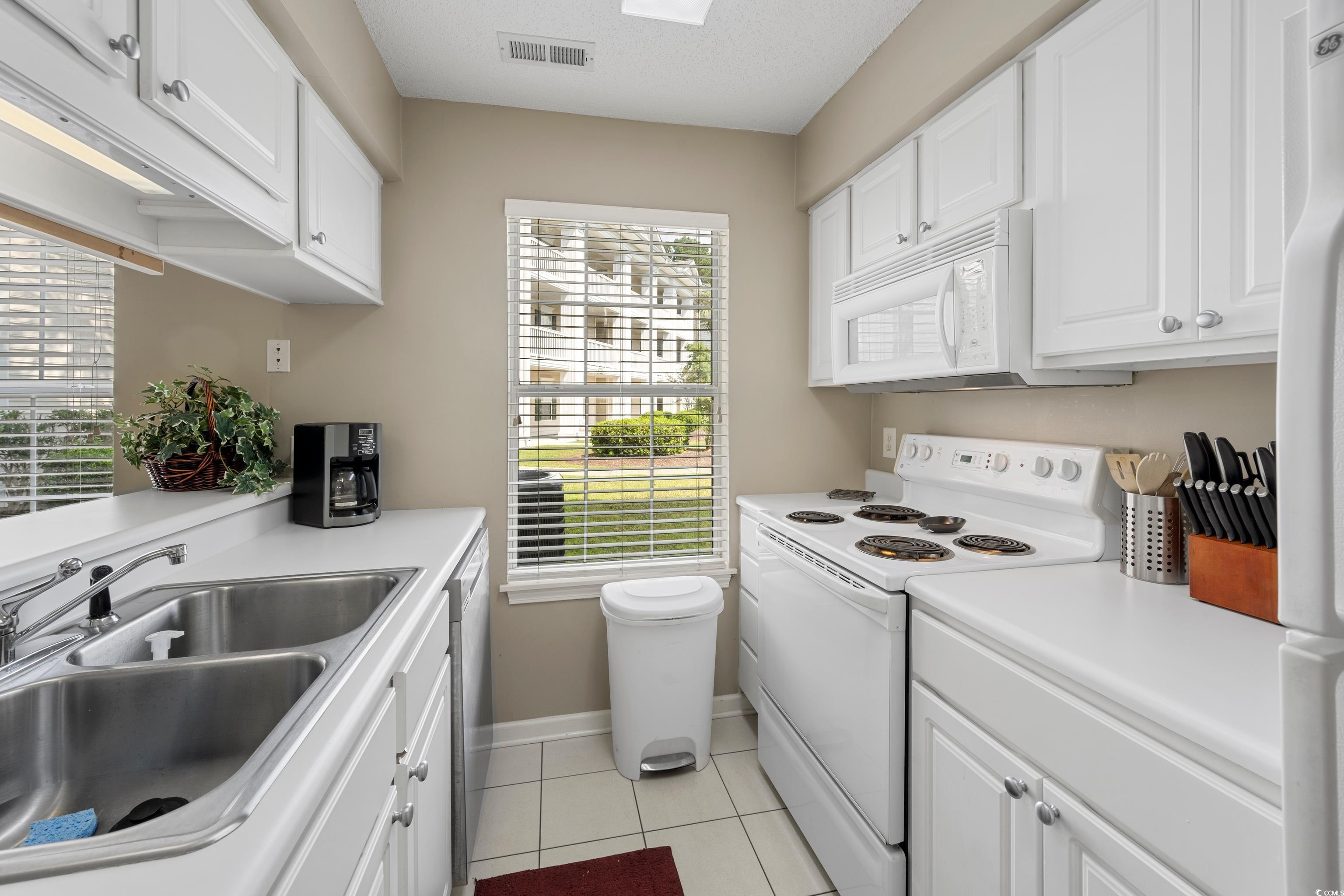 5060 Windsor Green Way Unit: 104