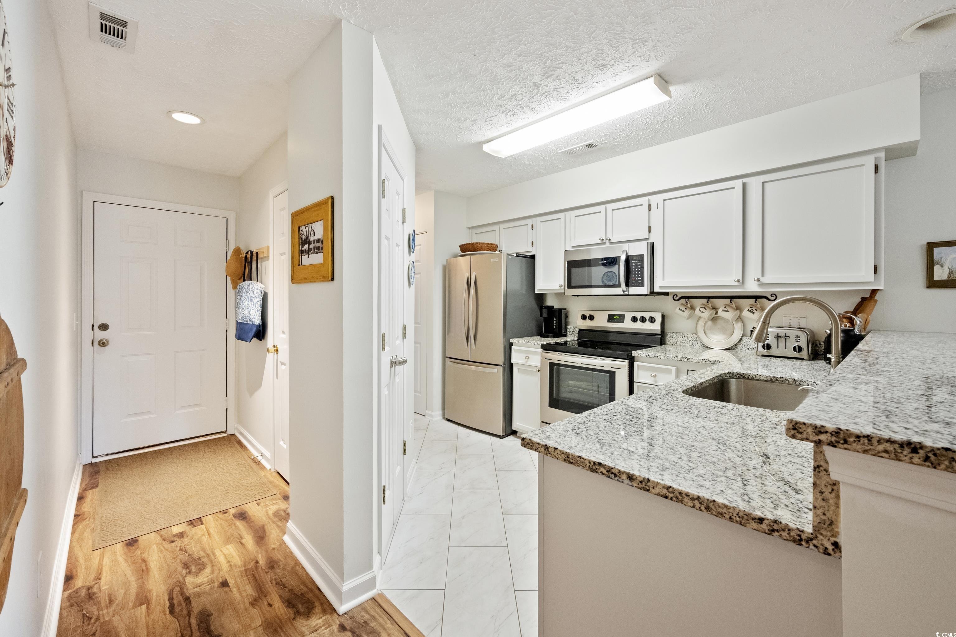 227 Pinehurst Ln. Unit: 6B