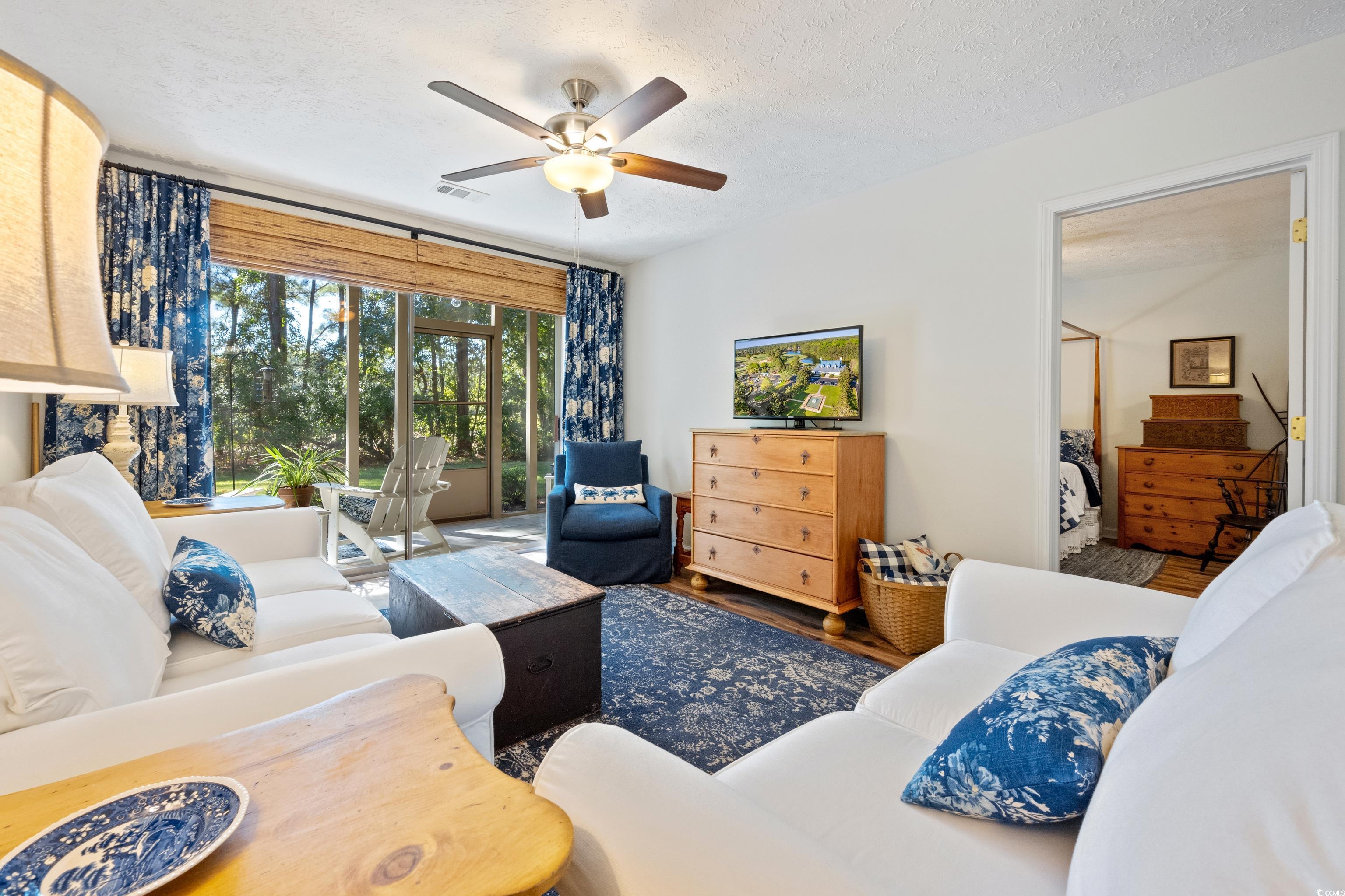 227 Pinehurst Ln. Unit: 6B