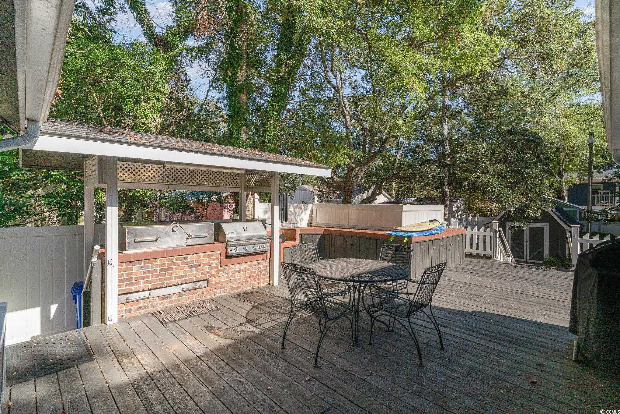 1013 Hickory Dr.