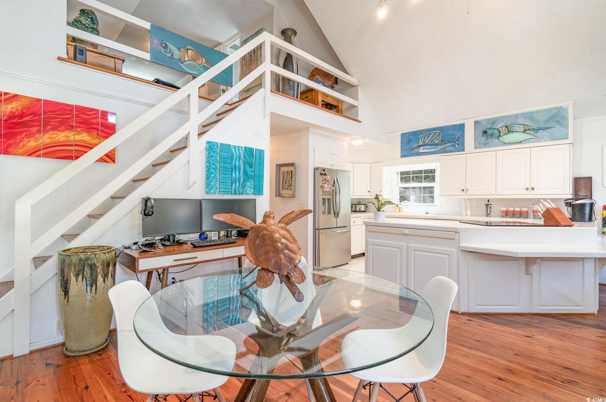 1013 Hickory Dr.