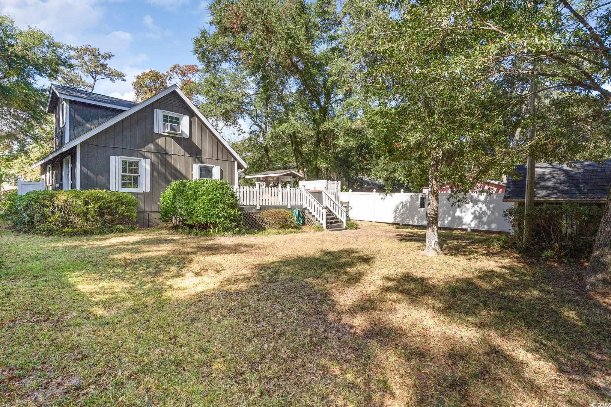 1013 Hickory Dr.