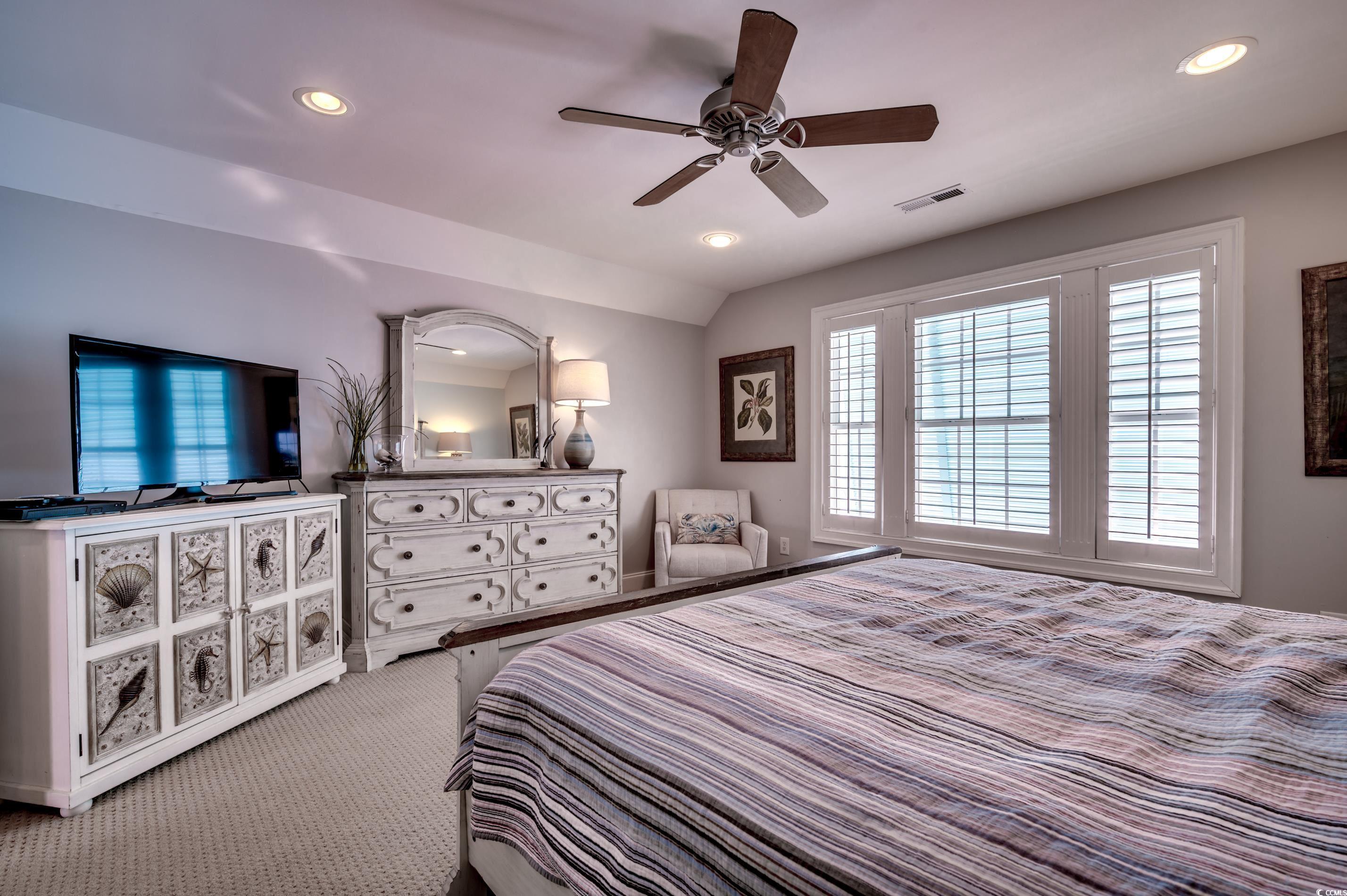 410 S Waccamaw Dr.