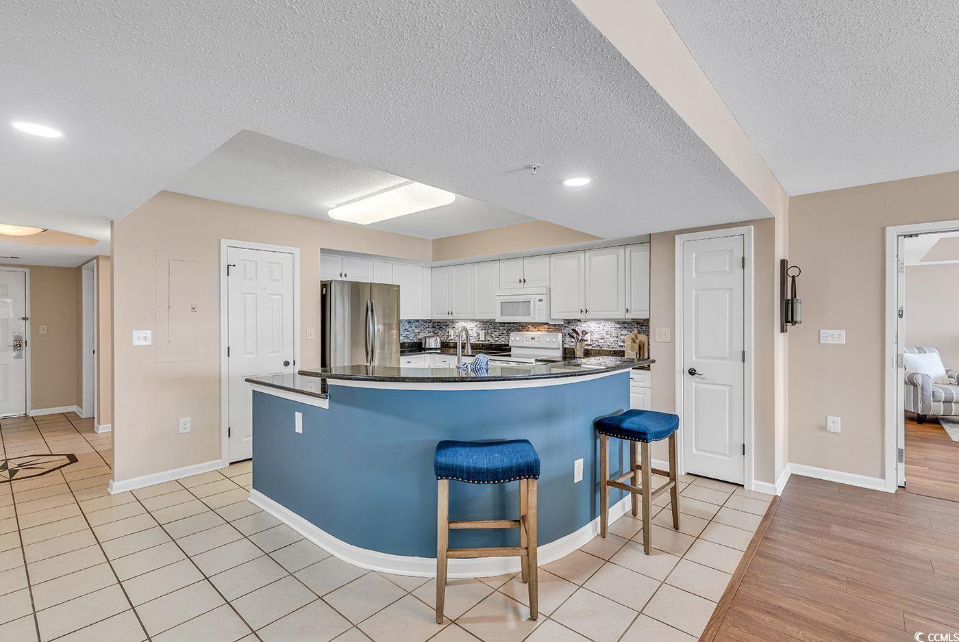 2151 Bridge View Ct. Unit: 2-202